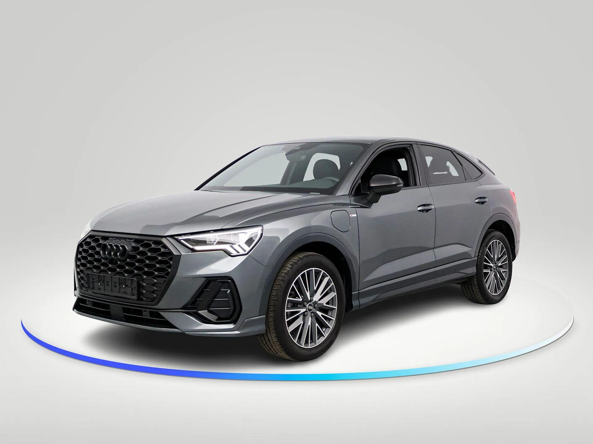 Audi Q3 — foto 1