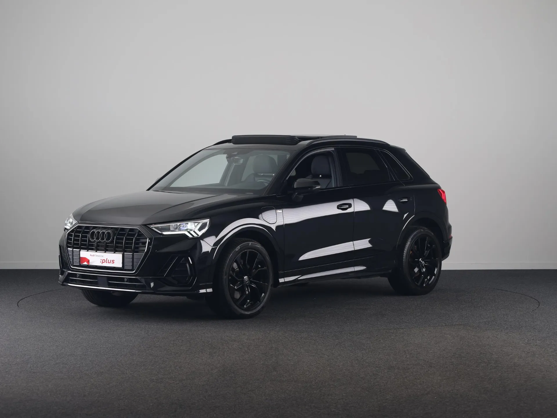 Audi Q3 — foto 1