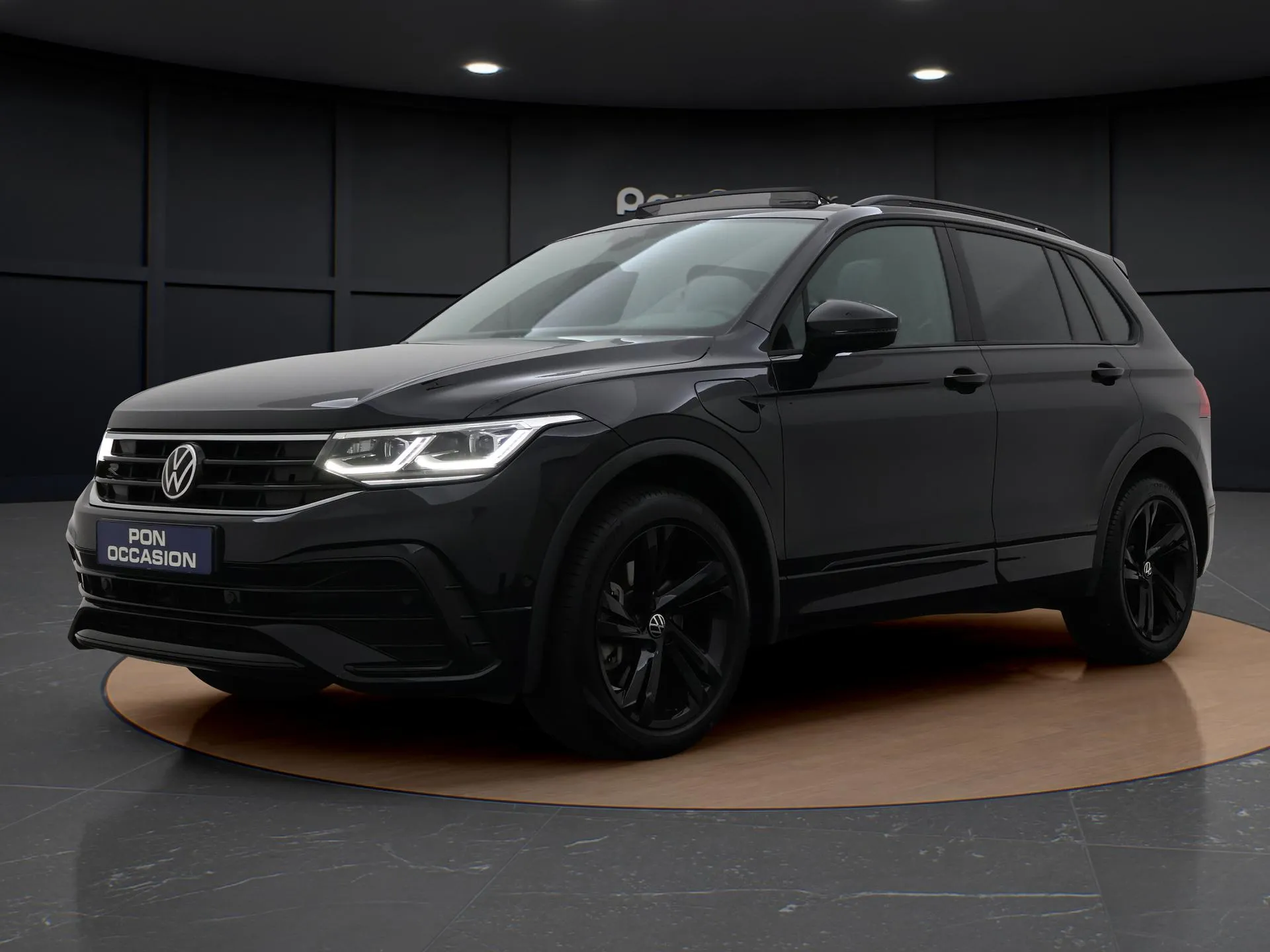 Volkswagen Tiguan — foto 1