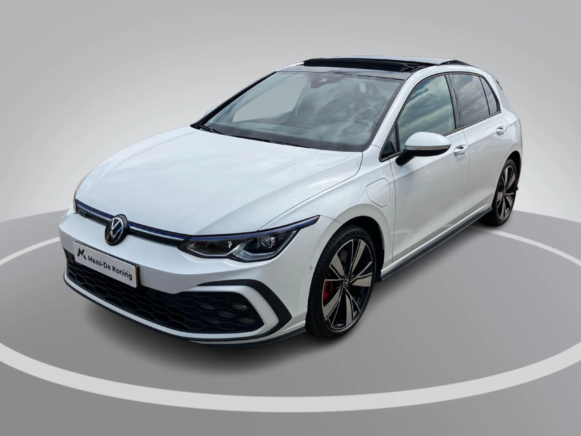 Volkswagen Golf — foto 1