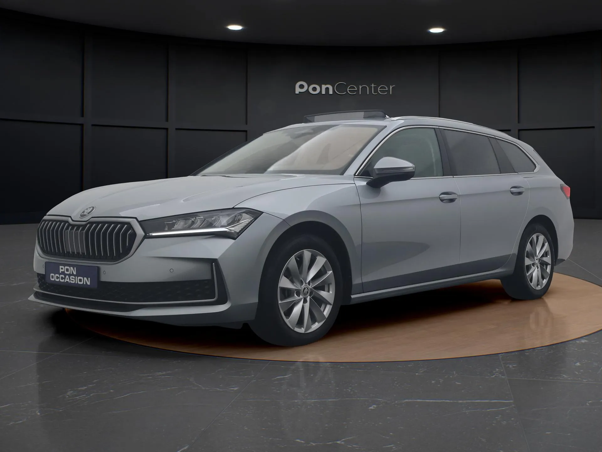 Škoda Superb — foto 1