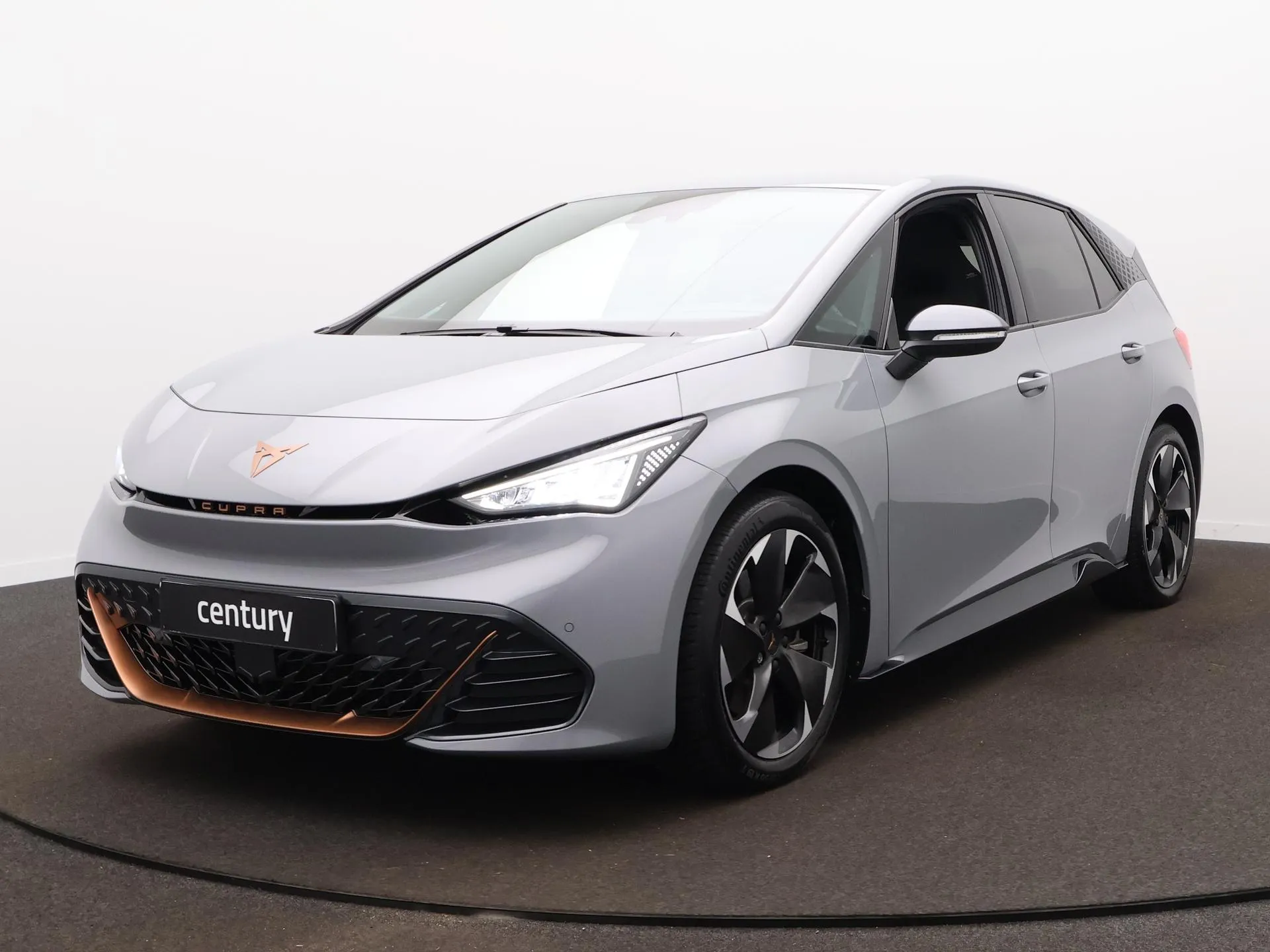 Cupra Born — foto 1