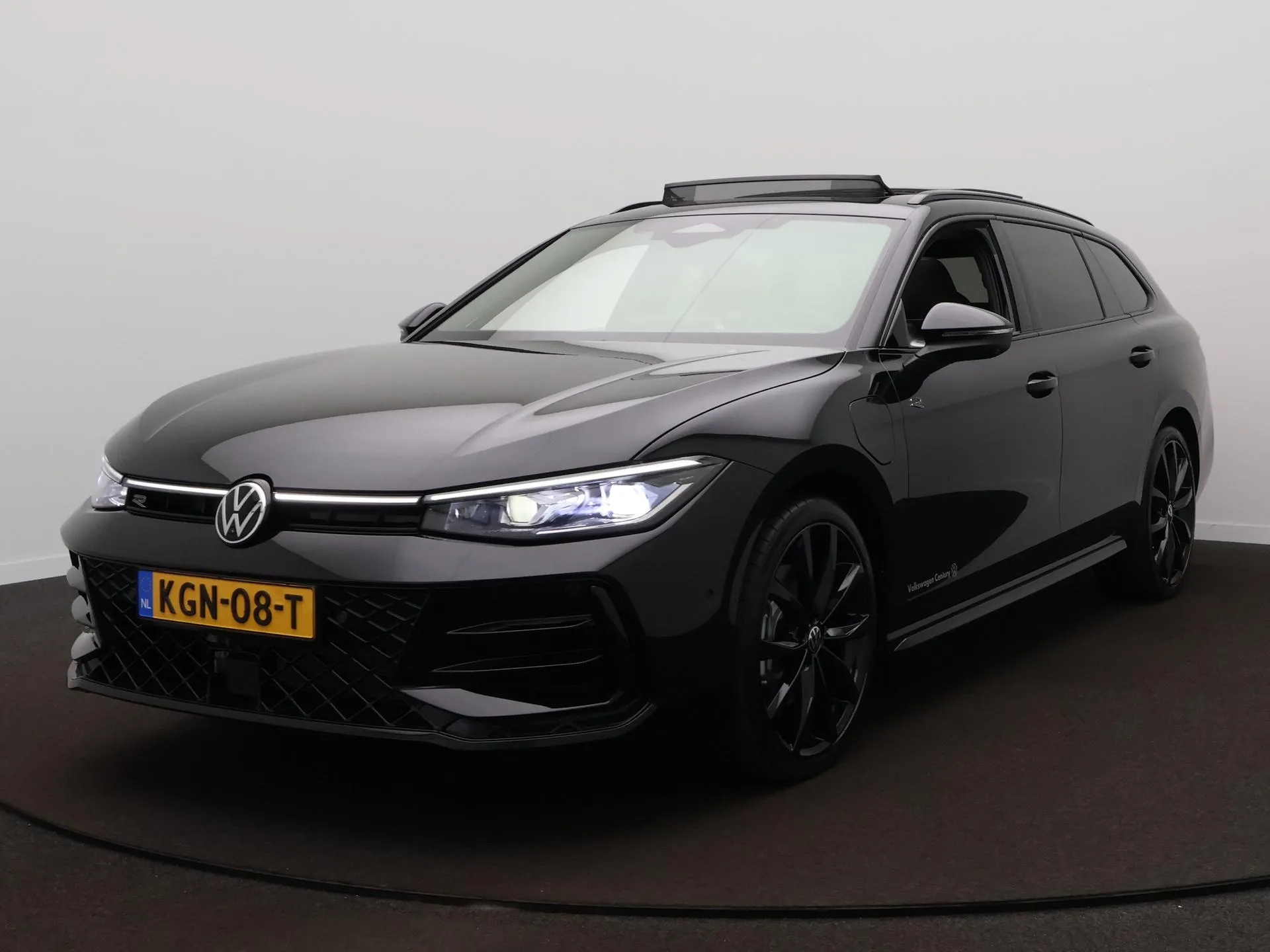 Volkswagen Passat — foto 1