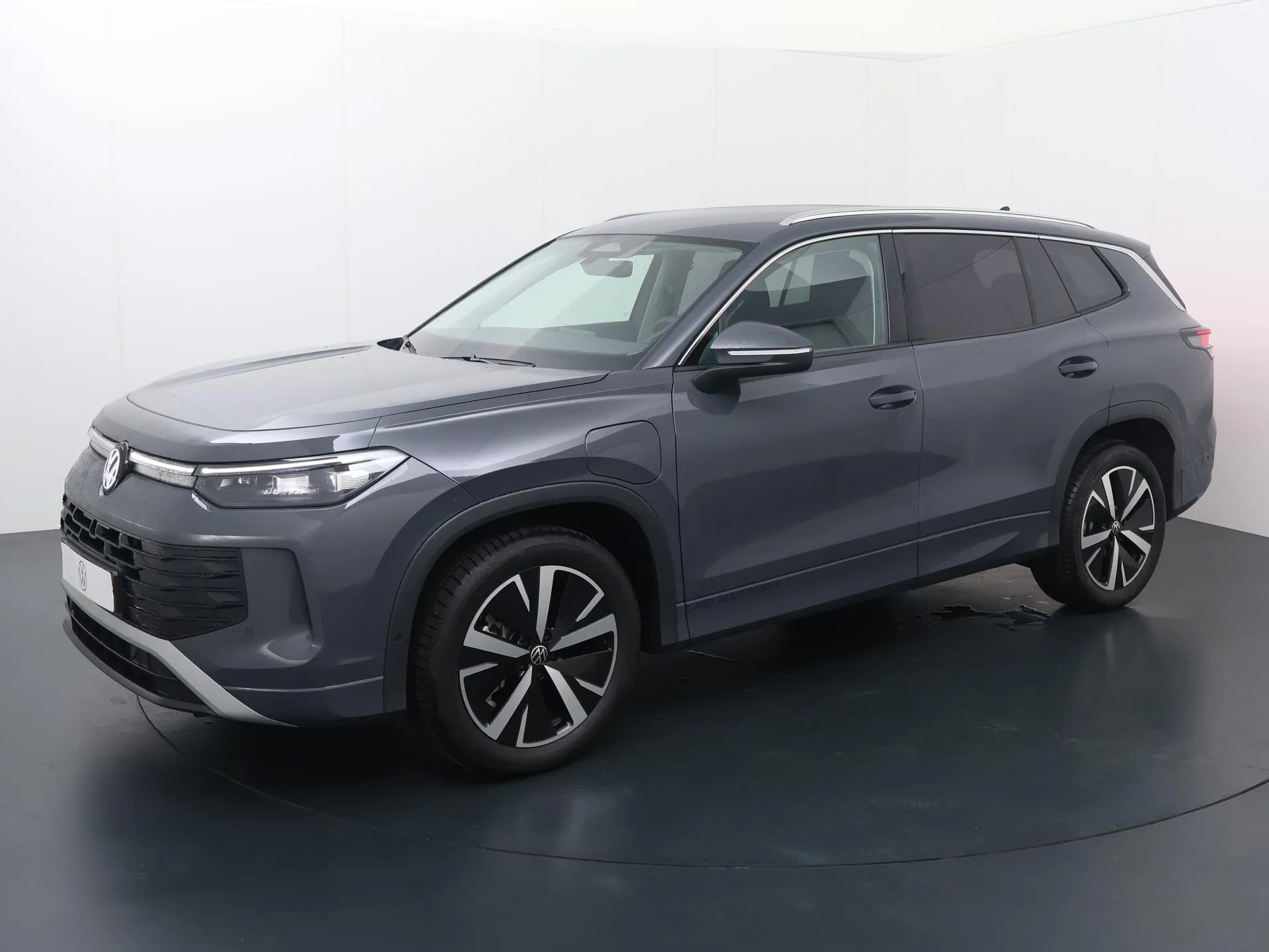 Volkswagen Tayron — foto 1