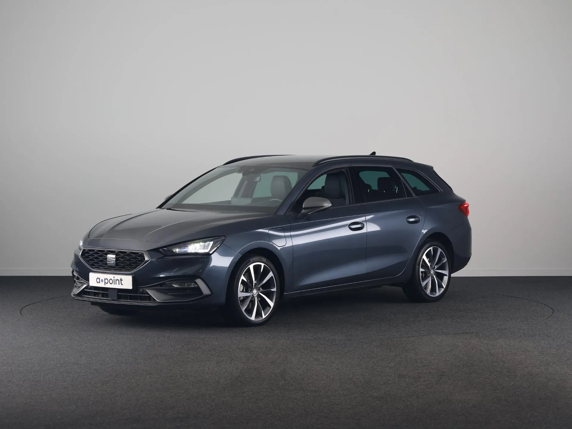 Seat Leon — foto 1