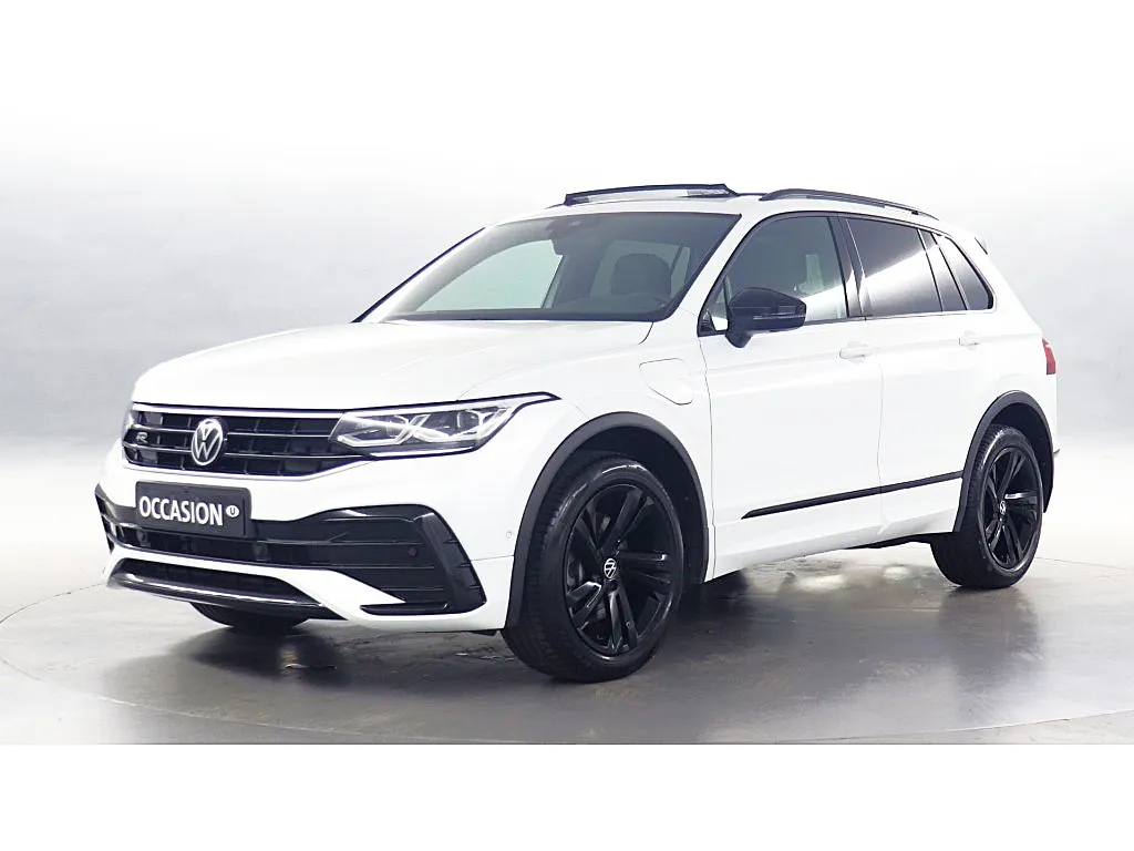Volkswagen Tiguan — foto 1