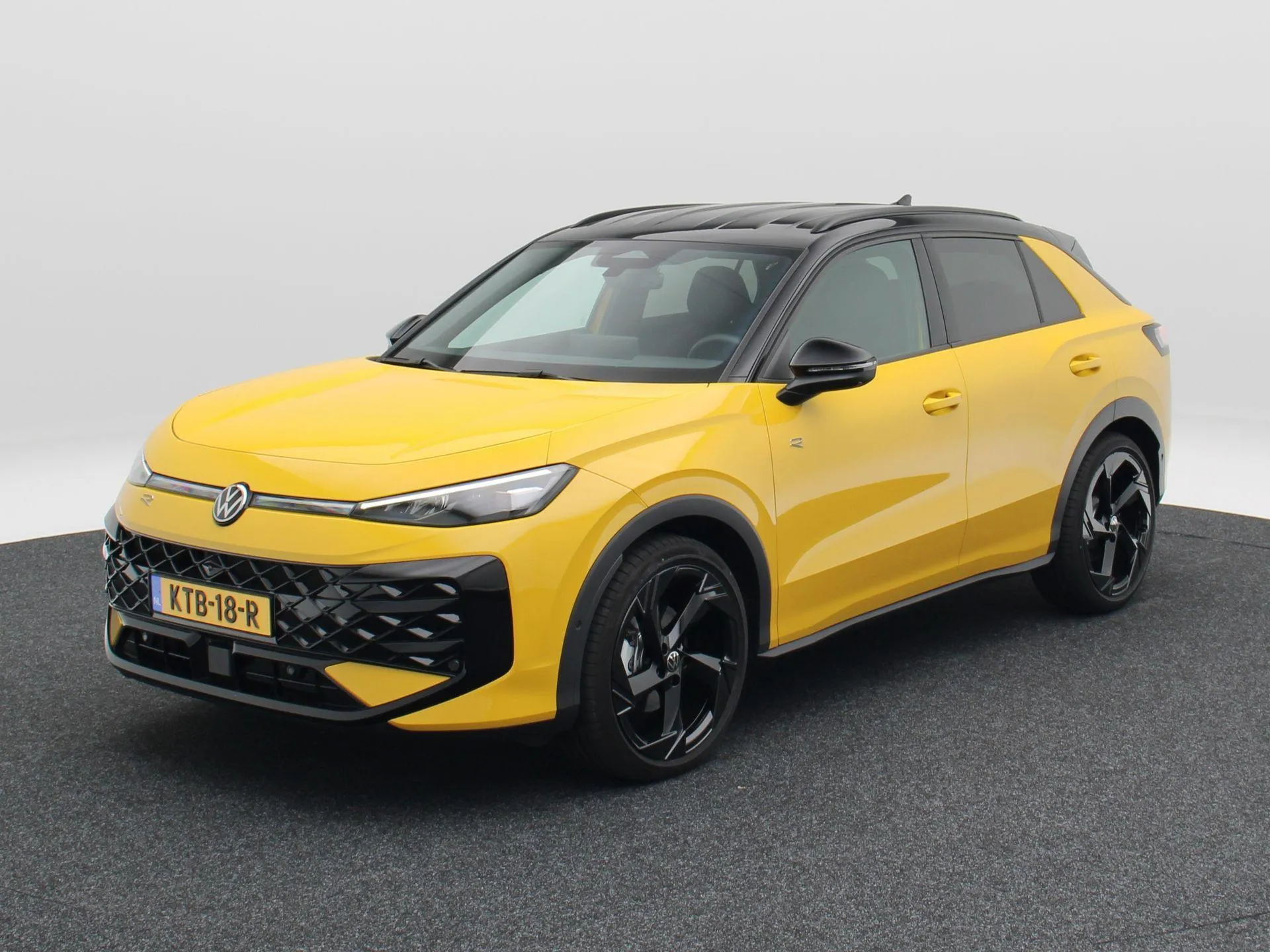 Volkswagen T-Roc — foto 1