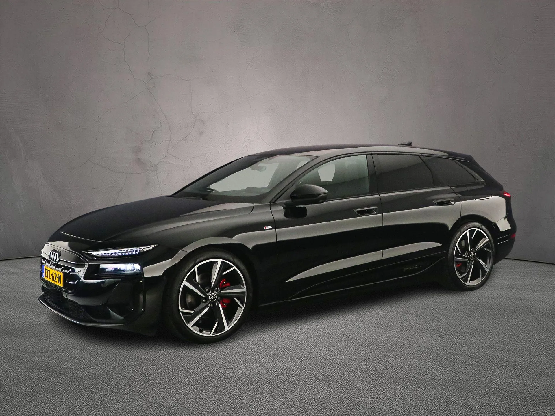 Audi A6 Avant e-tron — foto 1