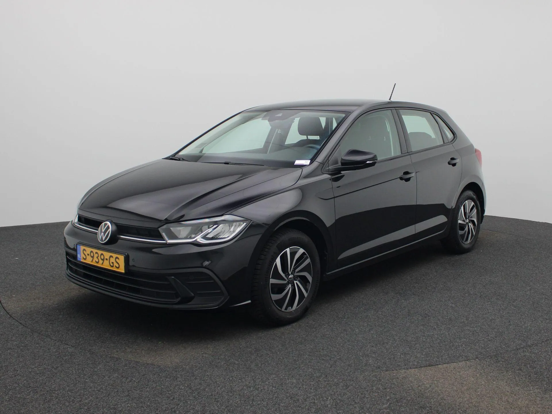 Volkswagen Polo — foto 1