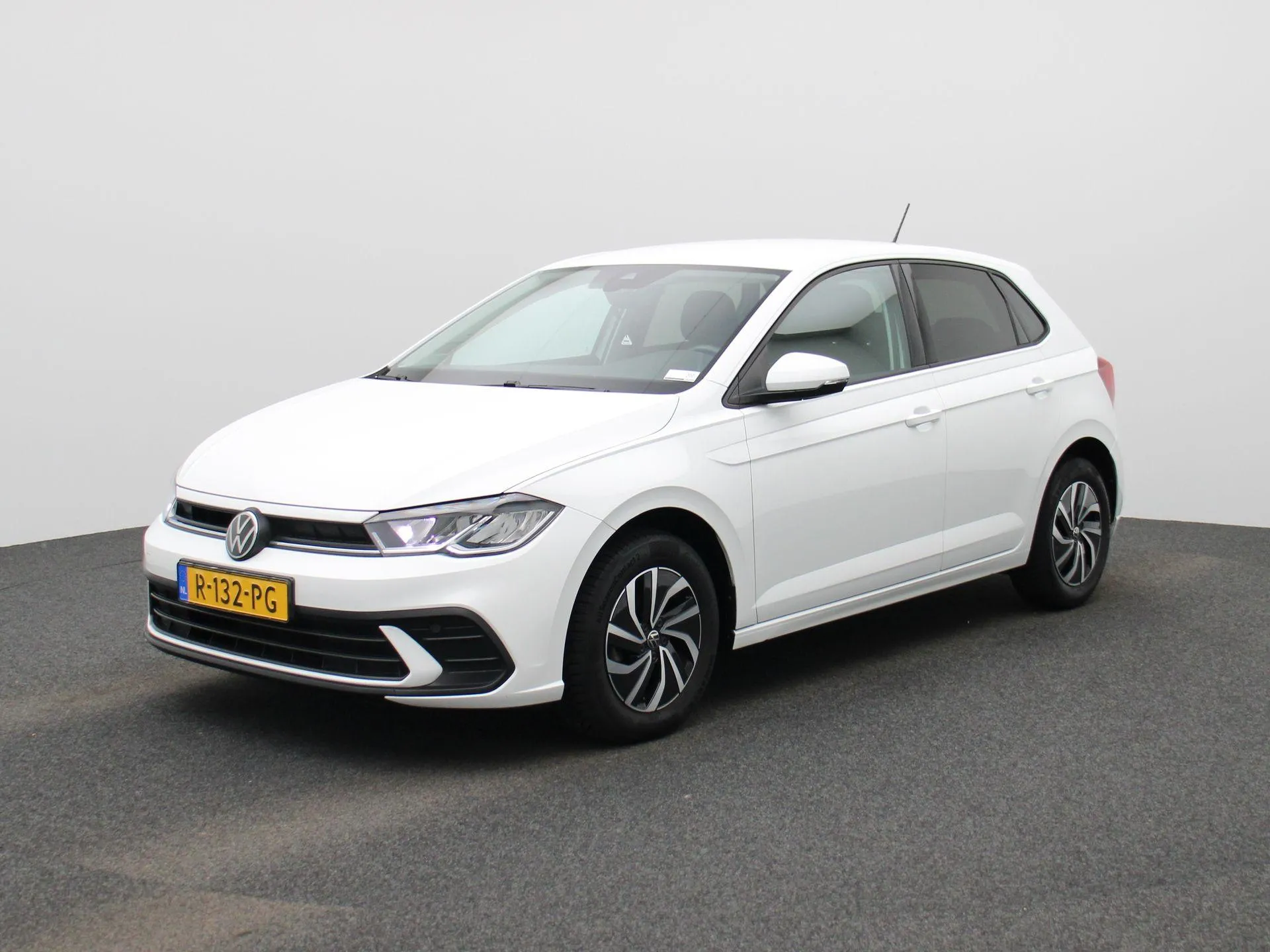 Volkswagen Polo — foto 1