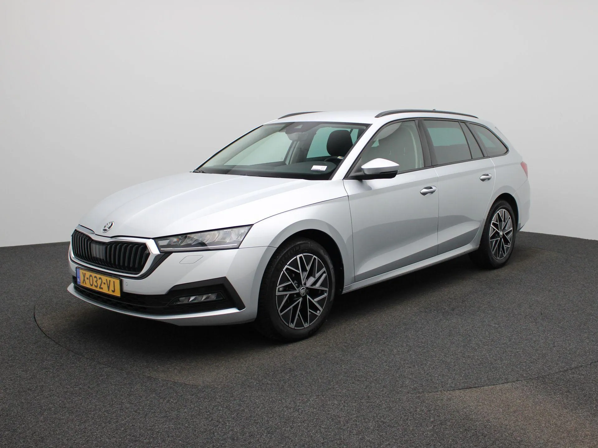 Škoda Octavia — foto 1