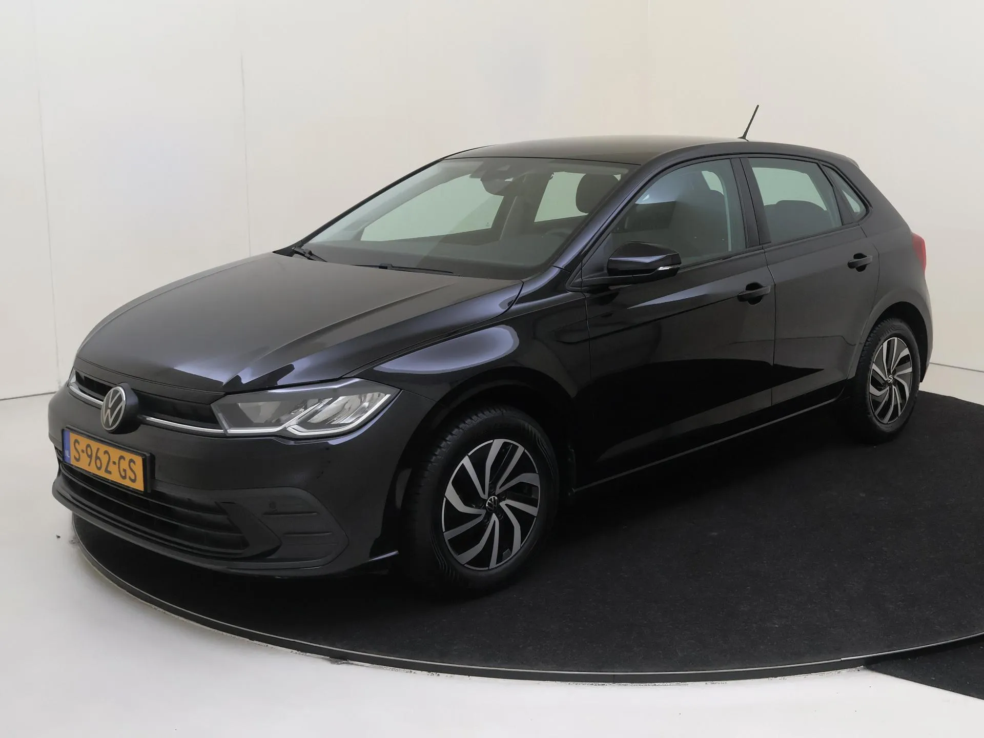Volkswagen Polo — foto 1