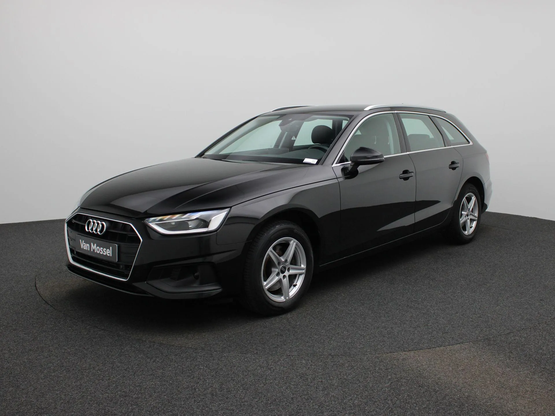 Audi A4 — foto 1