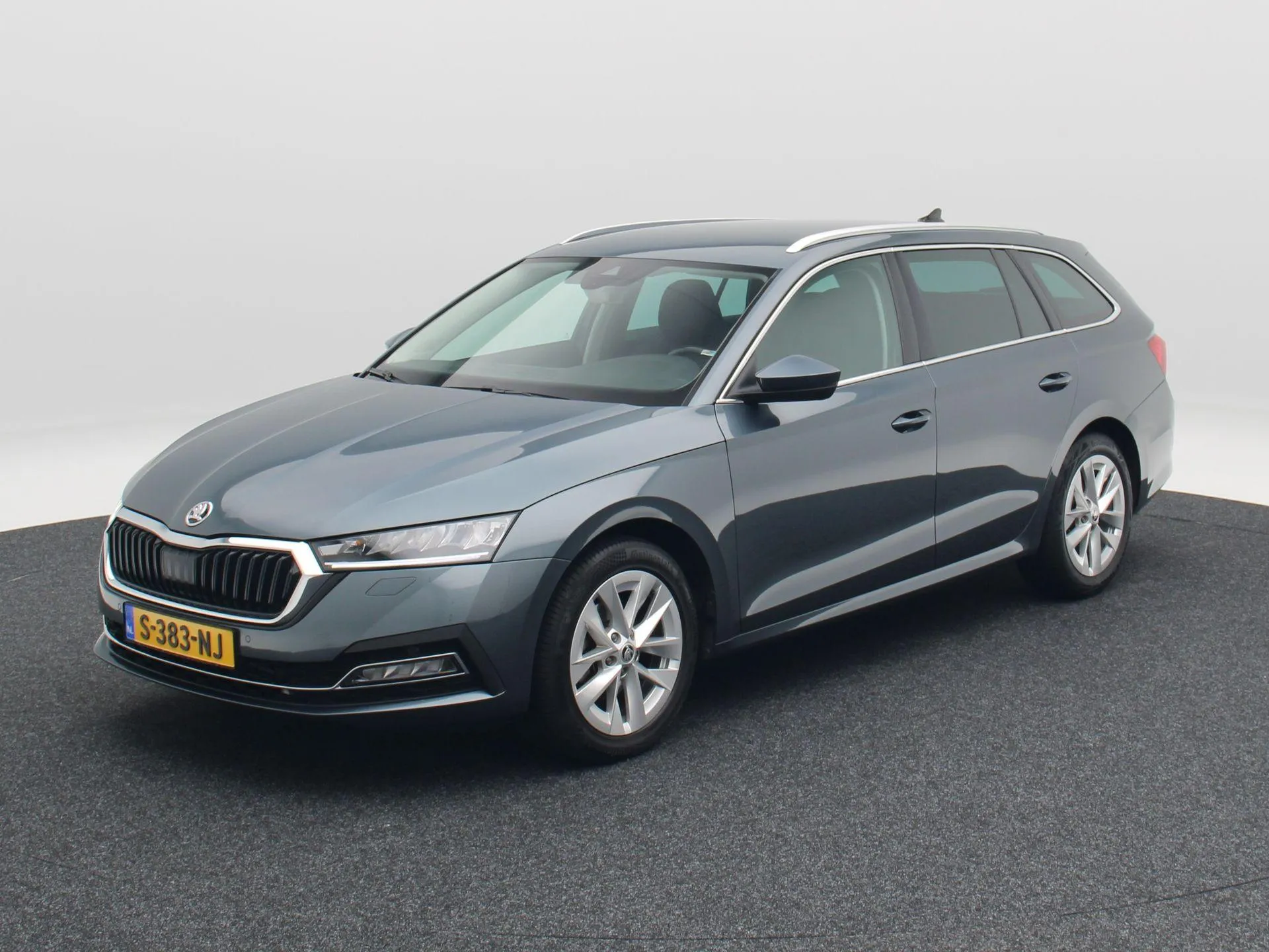 Škoda Octavia — foto 1