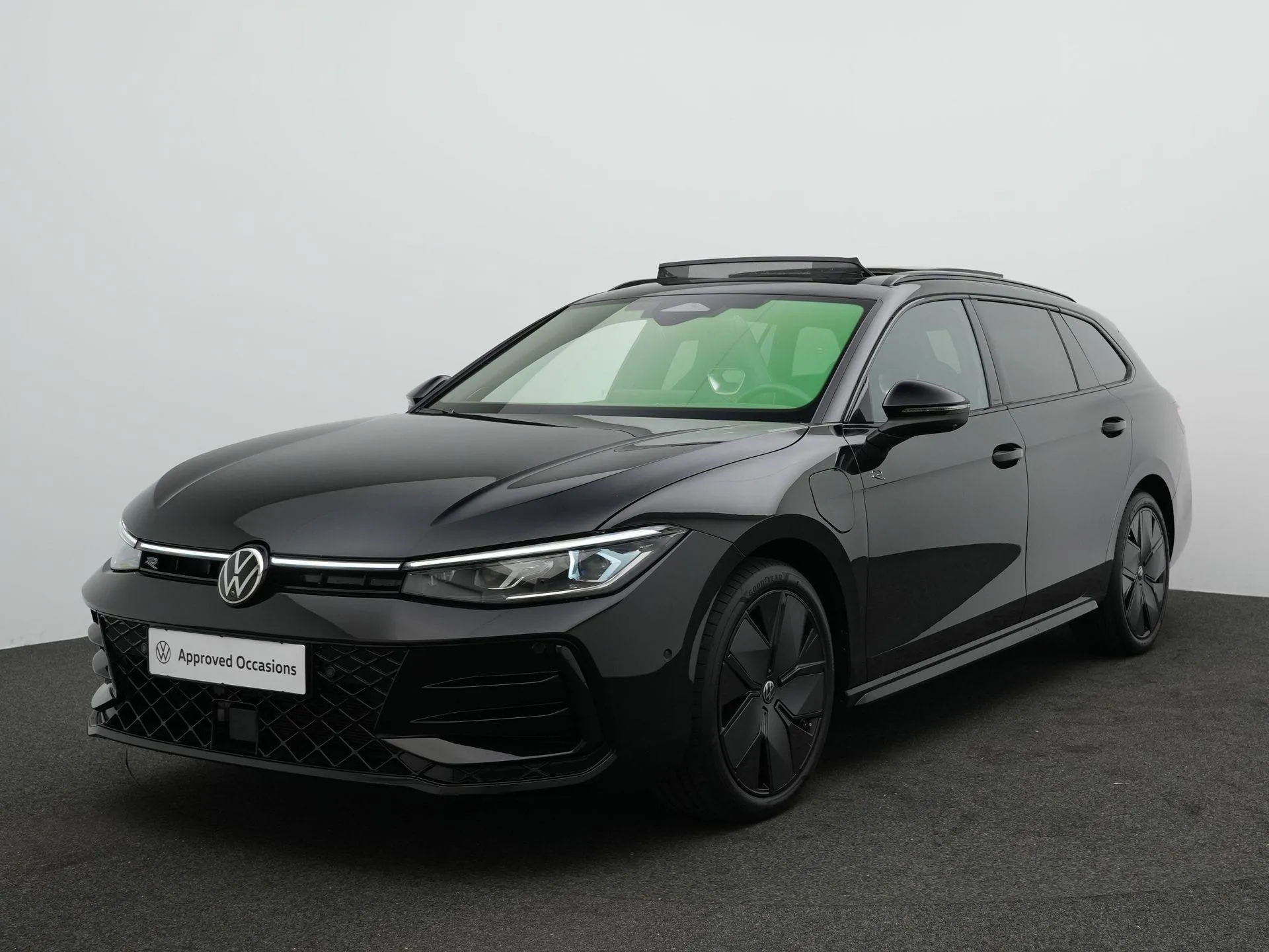 Volkswagen Passat — foto 1
