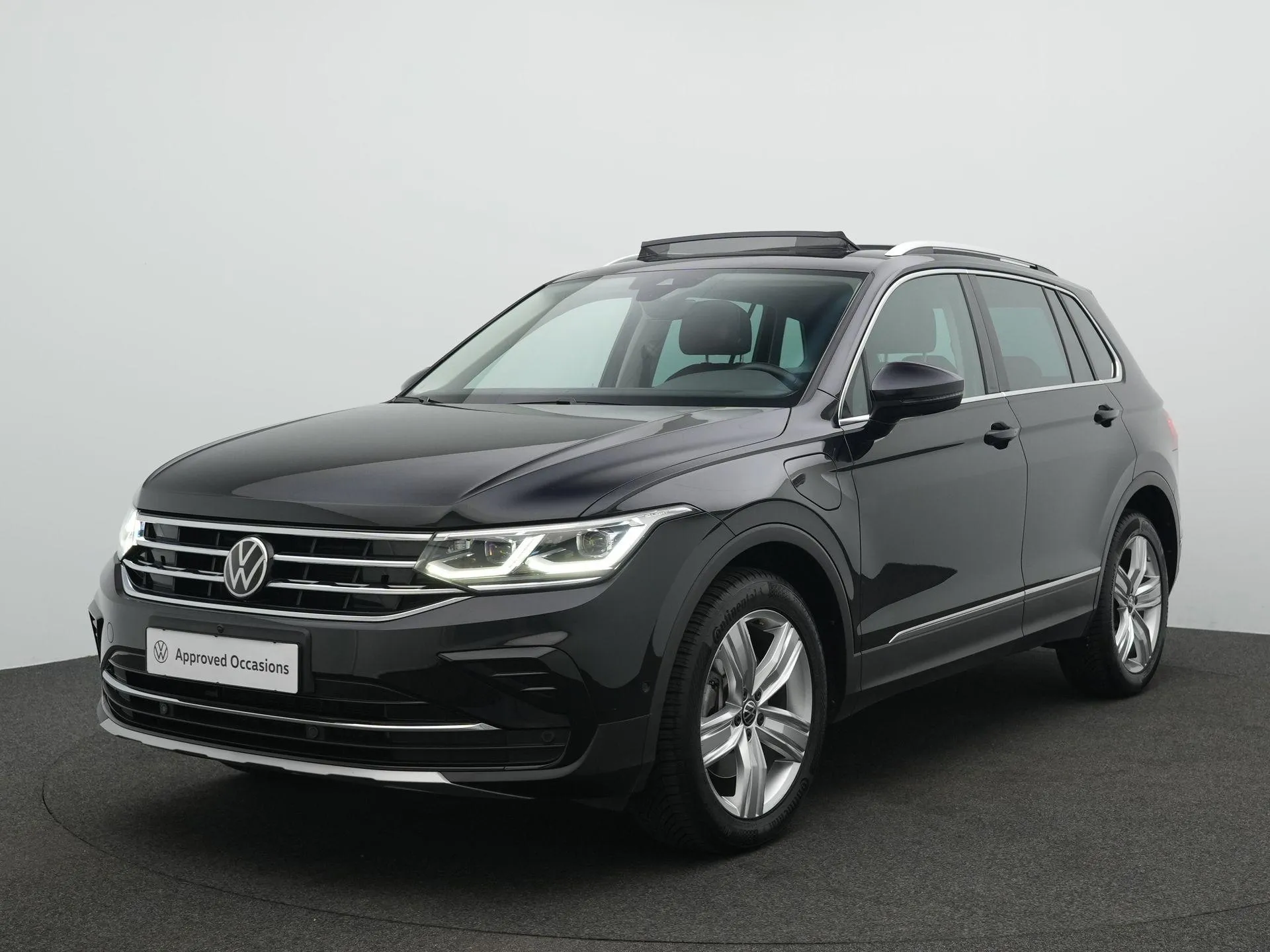Volkswagen Tiguan — foto 1