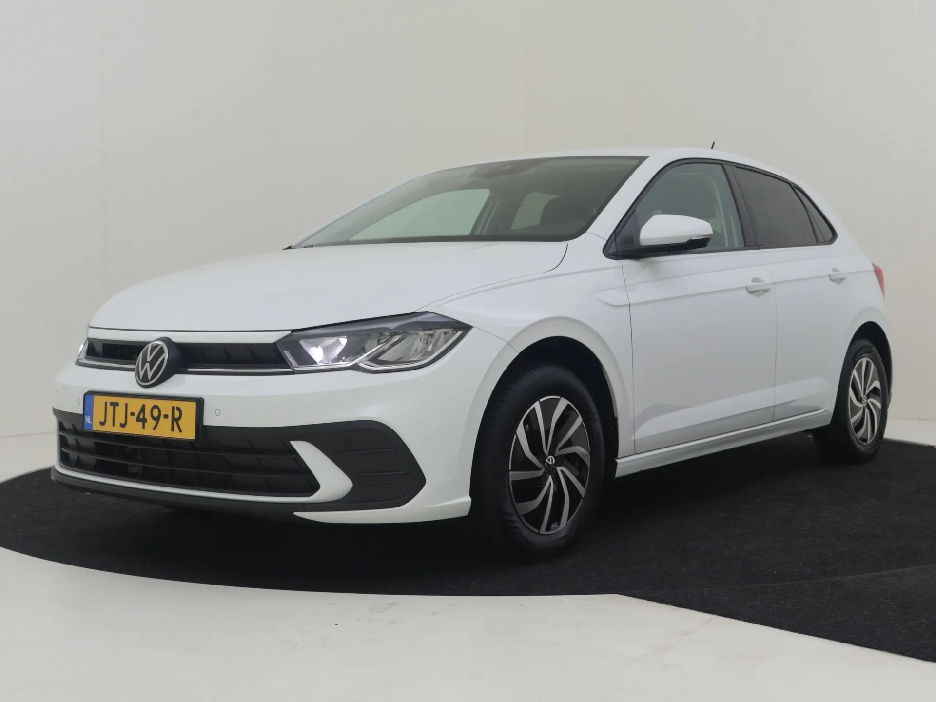 Volkswagen Polo — foto 1