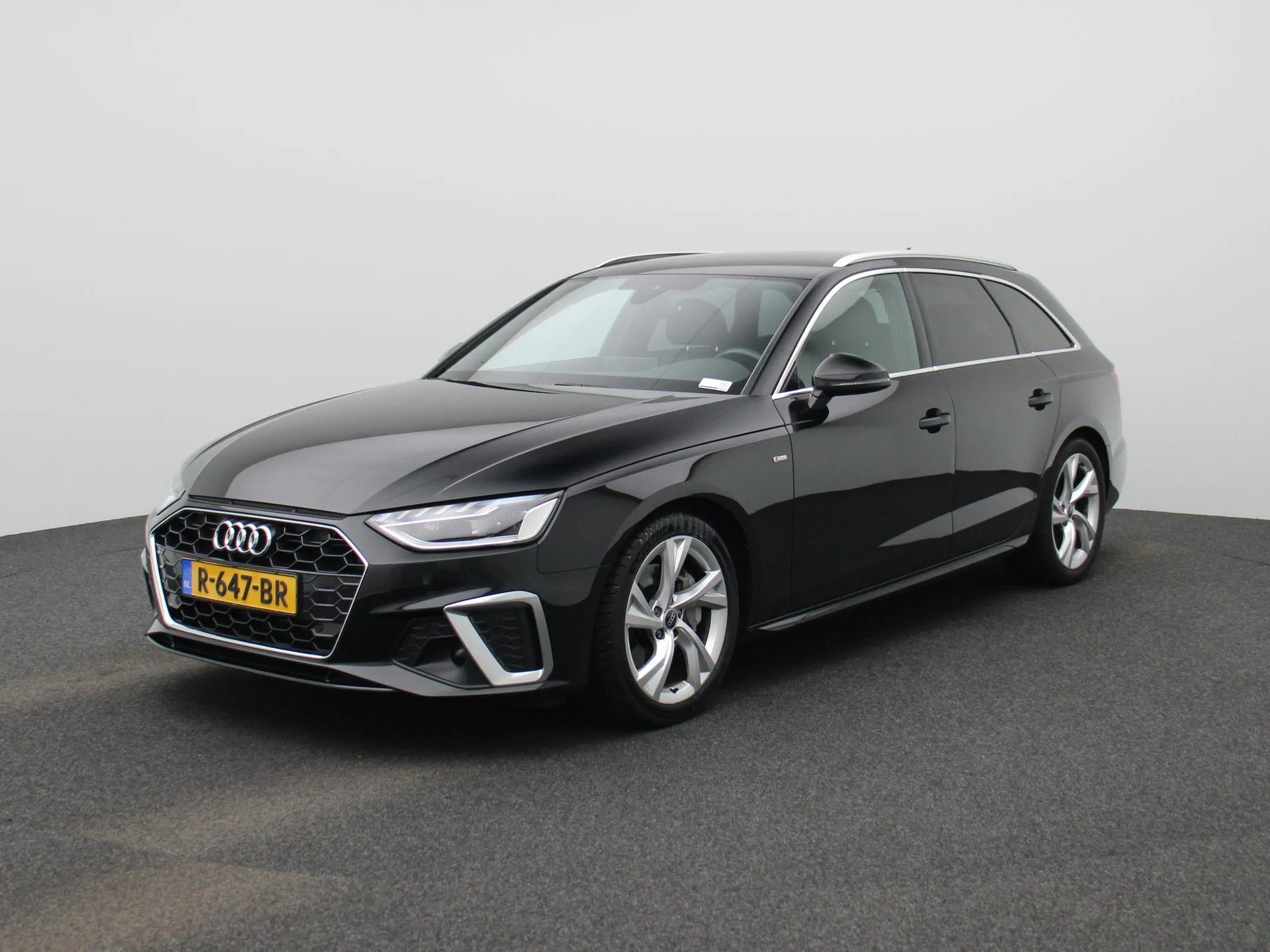 Audi A4 — foto 1