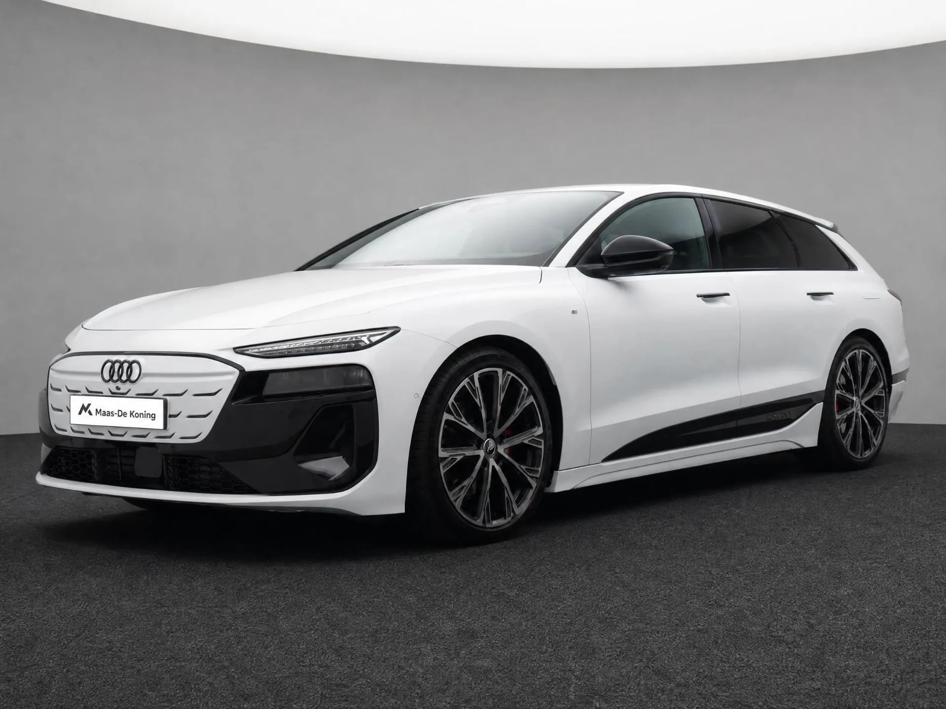 Audi A6 Avant e-tron — foto 1