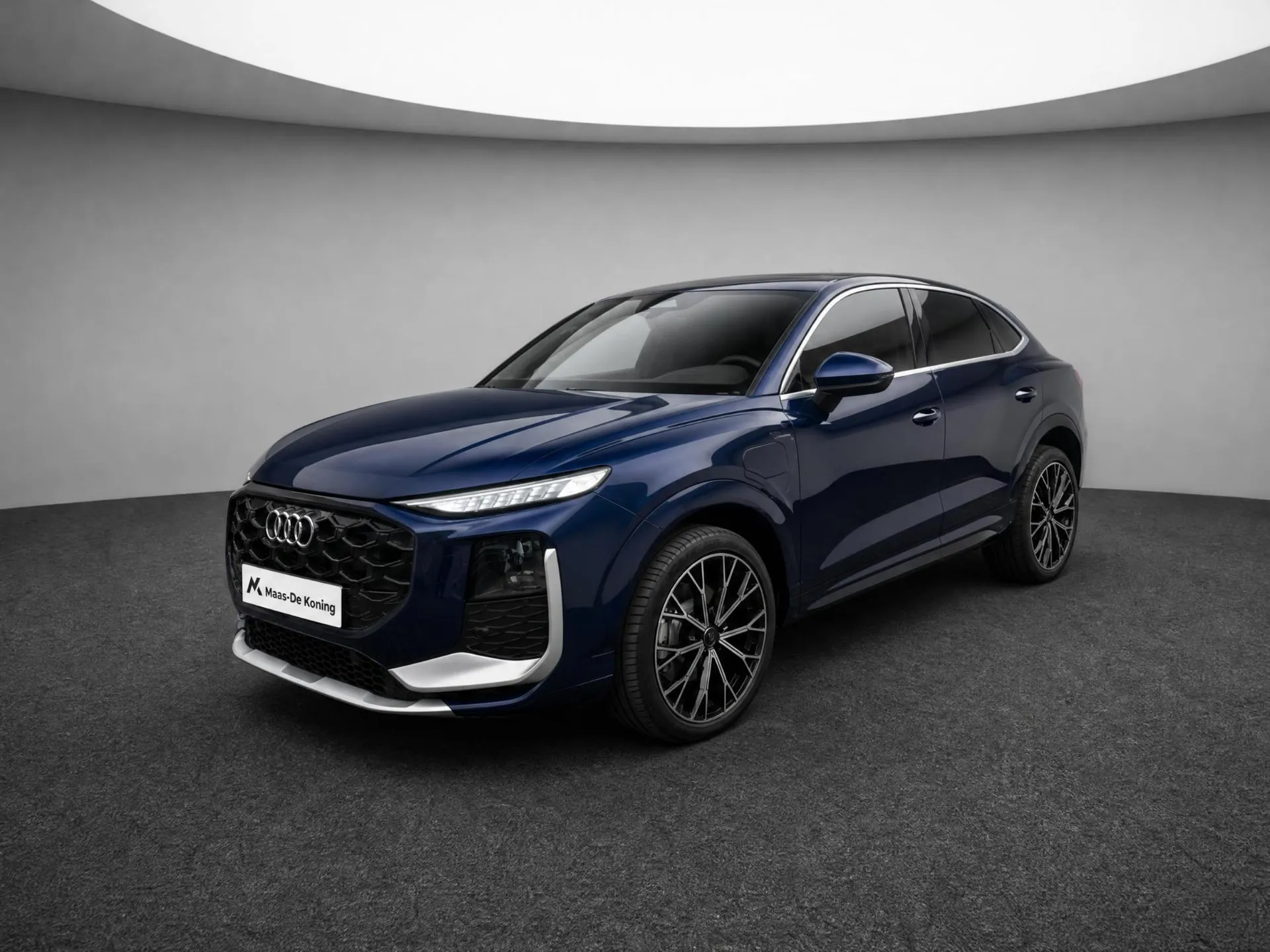 Audi Q3 — foto 1