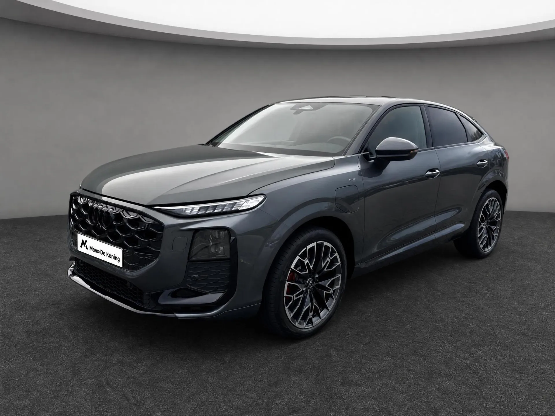 Audi Q3 — foto 1