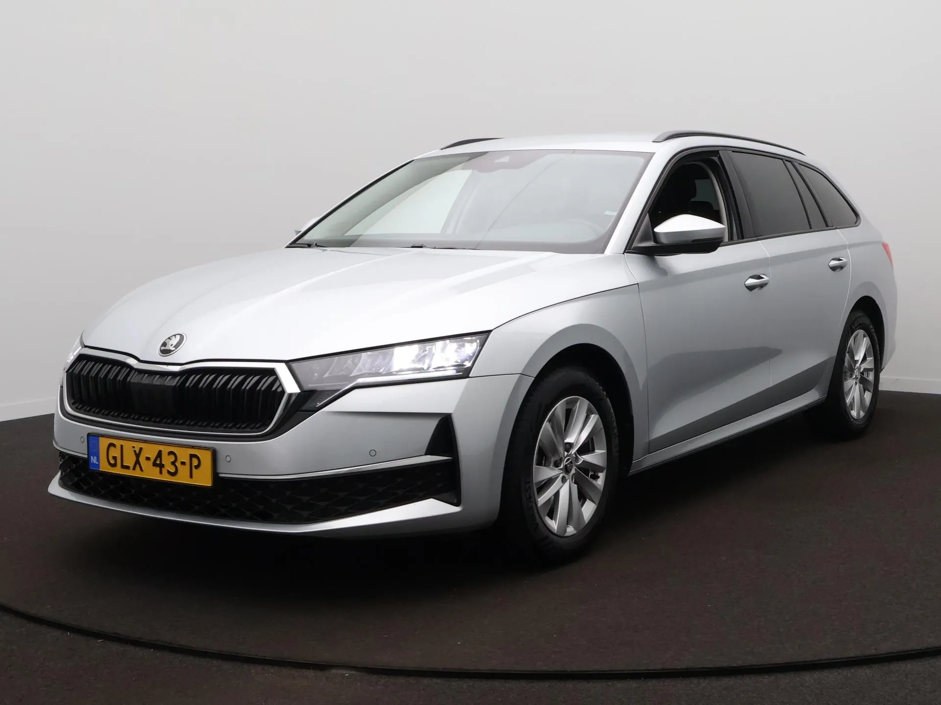 Škoda Octavia — foto 1