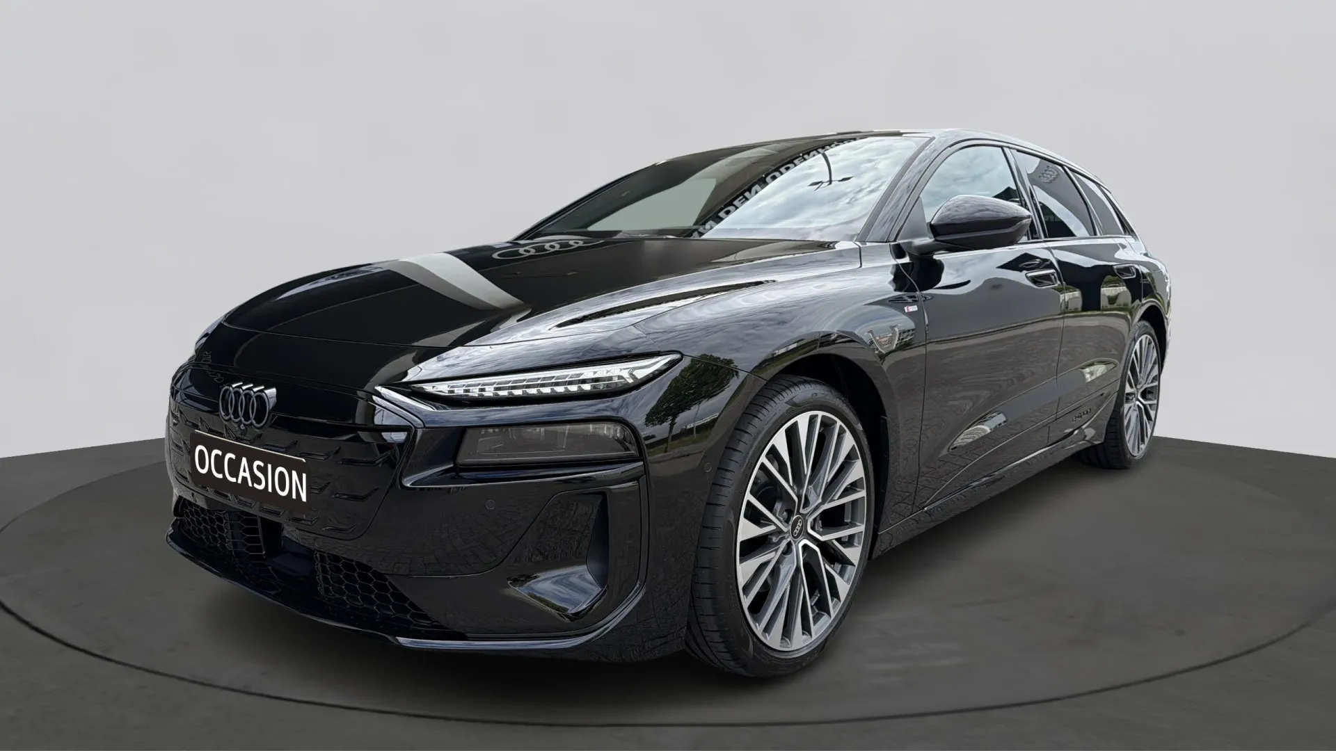 Audi A6 Avant e-tron — foto 1