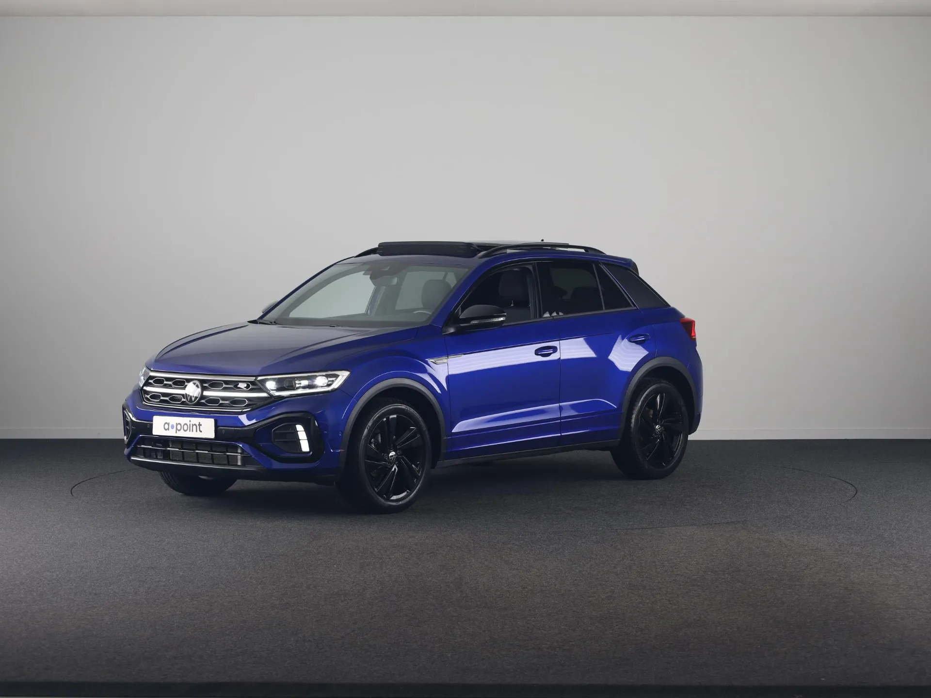 Volkswagen T-Roc — foto 1