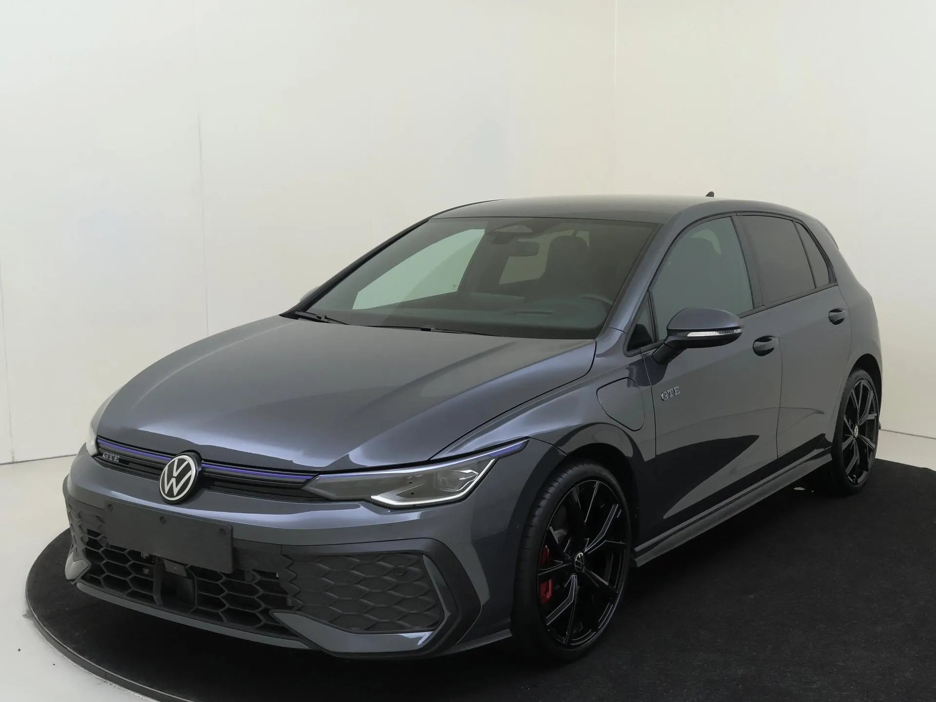 Volkswagen Golf — foto 1