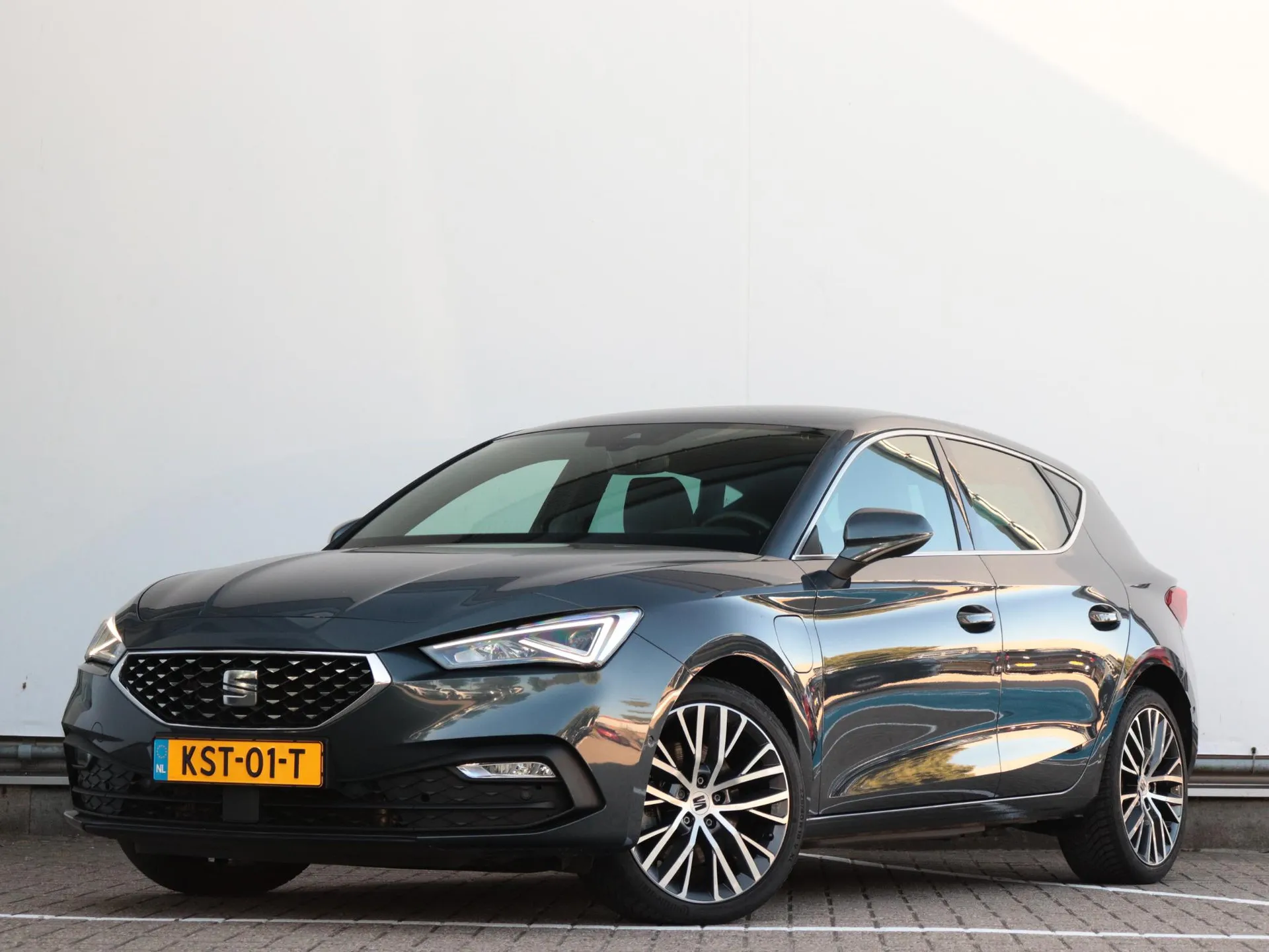 Seat Leon — foto 1