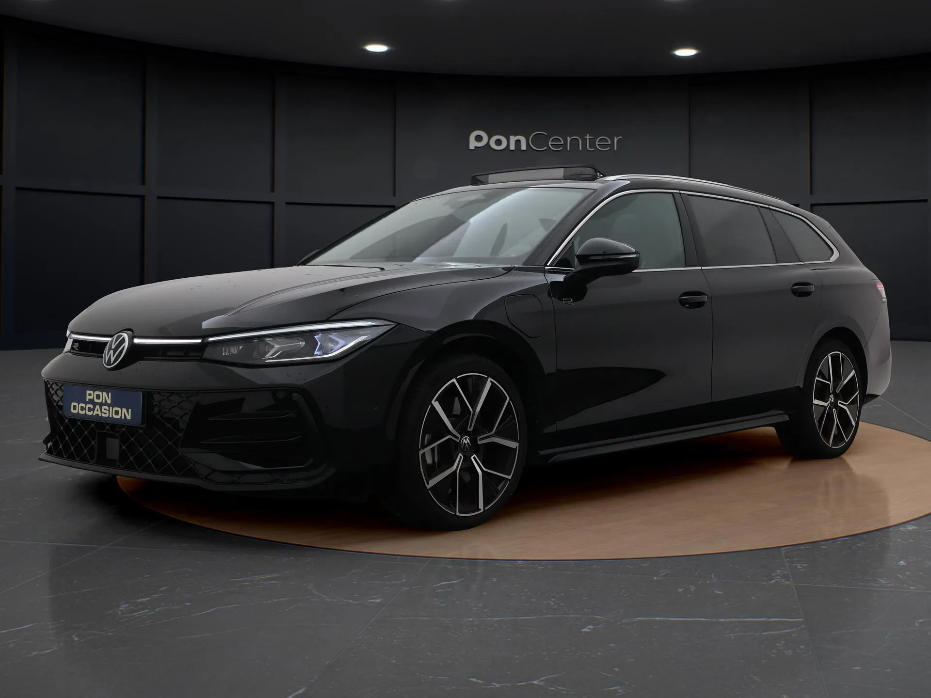 Volkswagen Passat — foto 1
