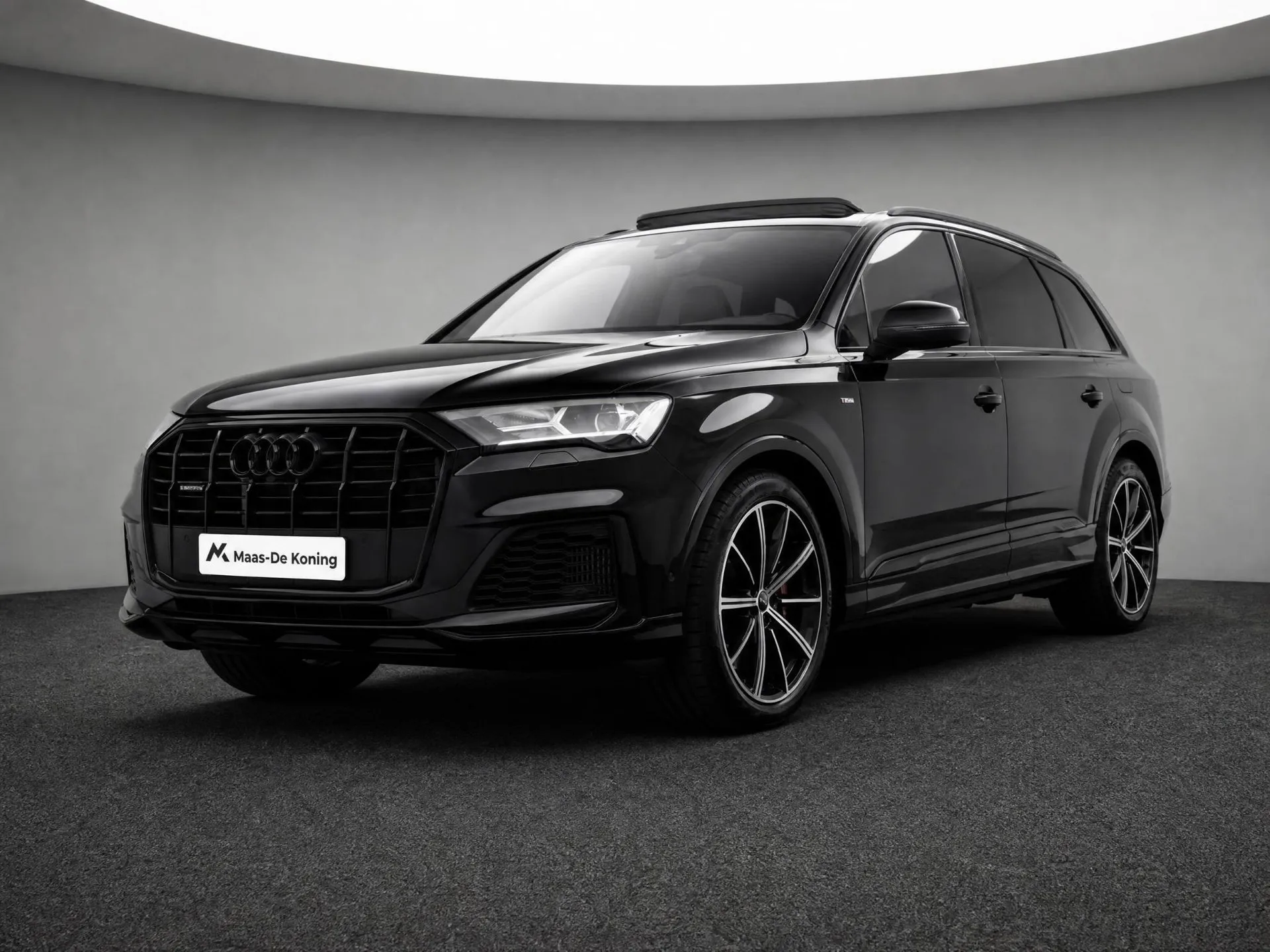 Audi Q7 — foto 1