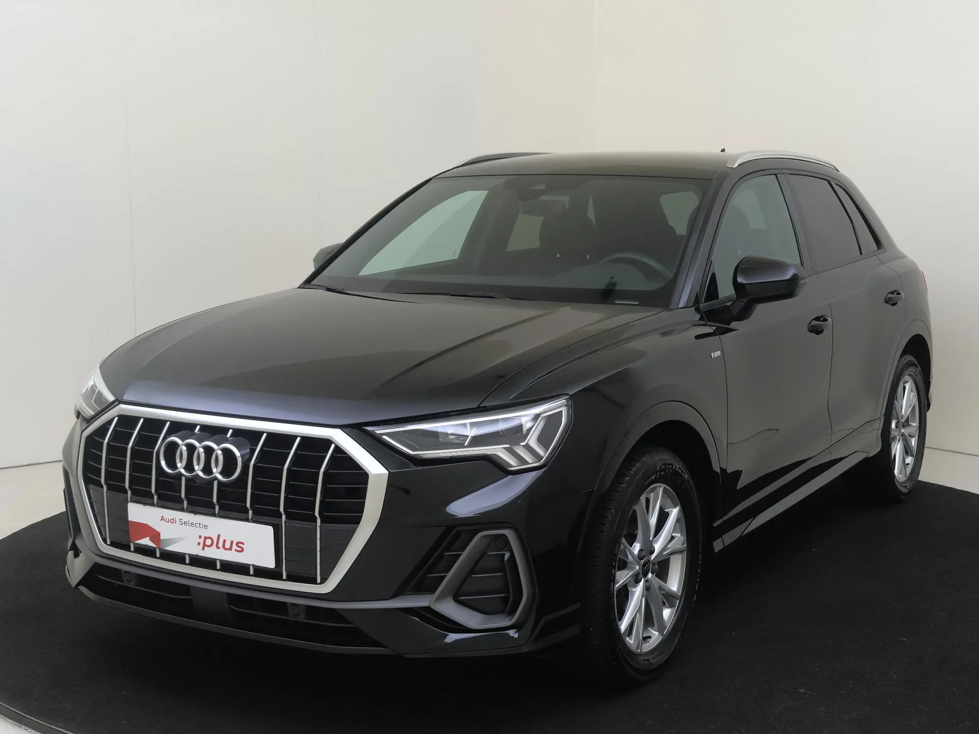 Audi Q3 — foto 1