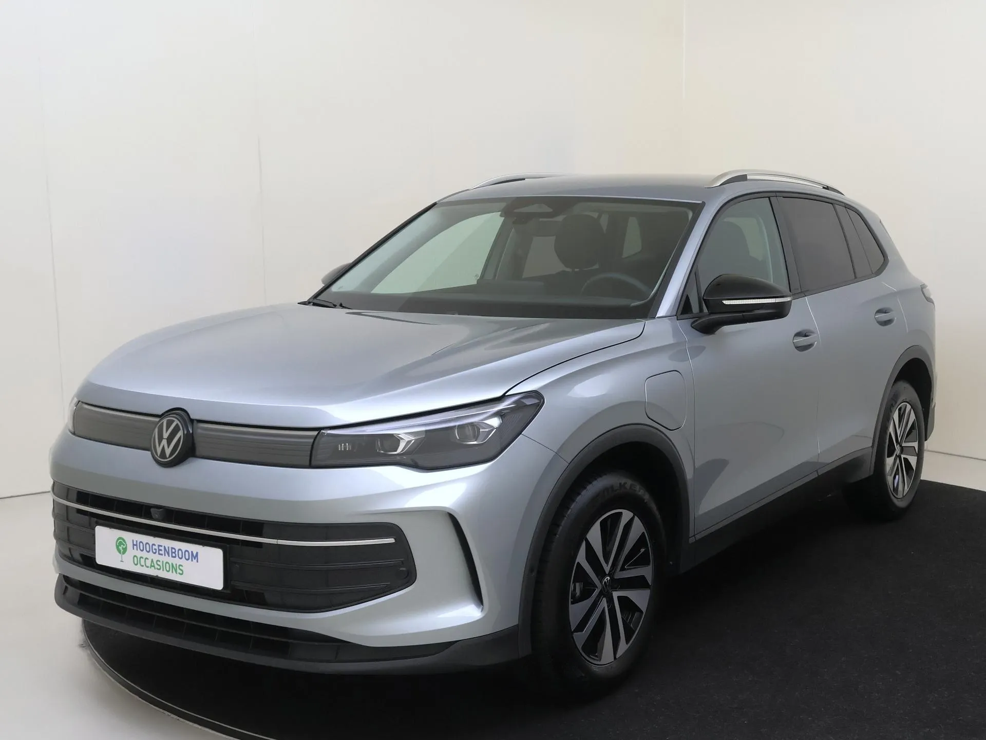 Volkswagen Tiguan — foto 1