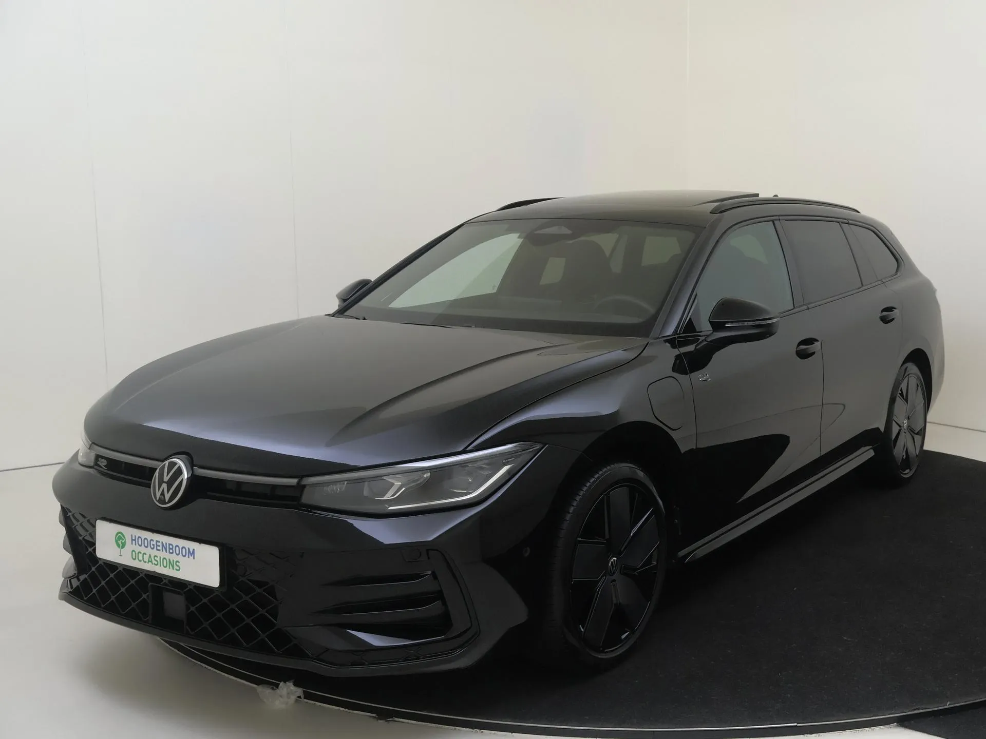 Volkswagen Passat — foto 1