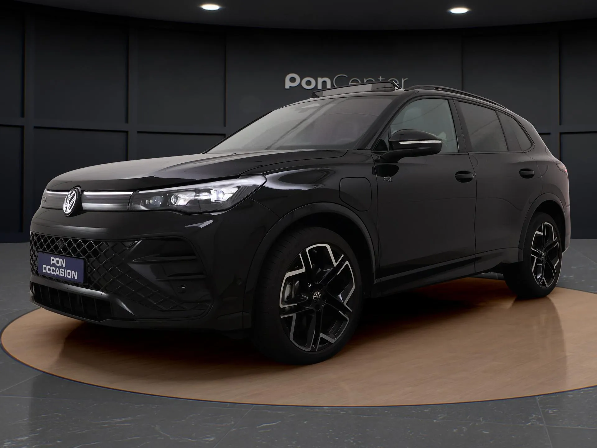 Volkswagen Tiguan — foto 1