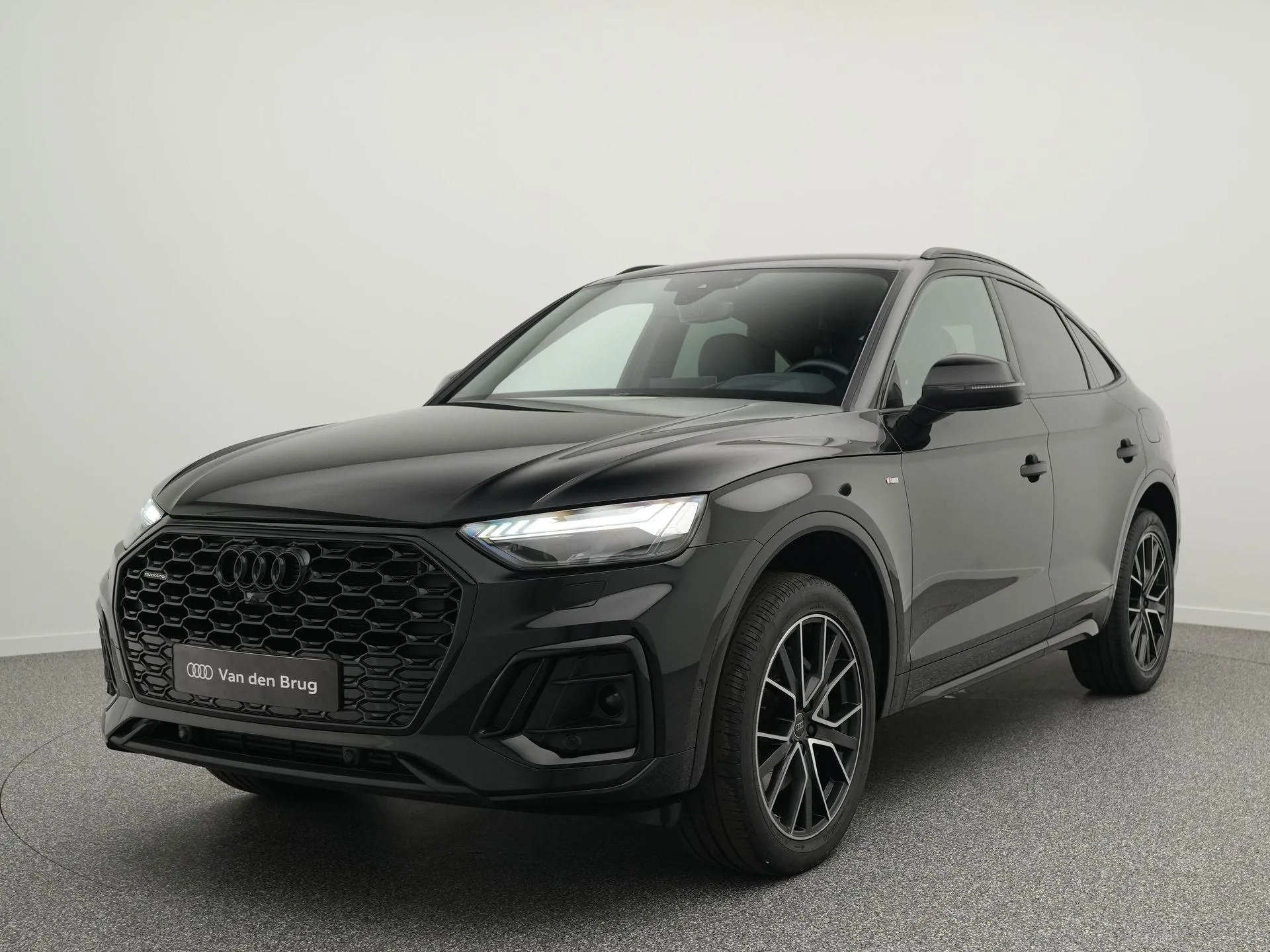 Audi Q5 — foto 1