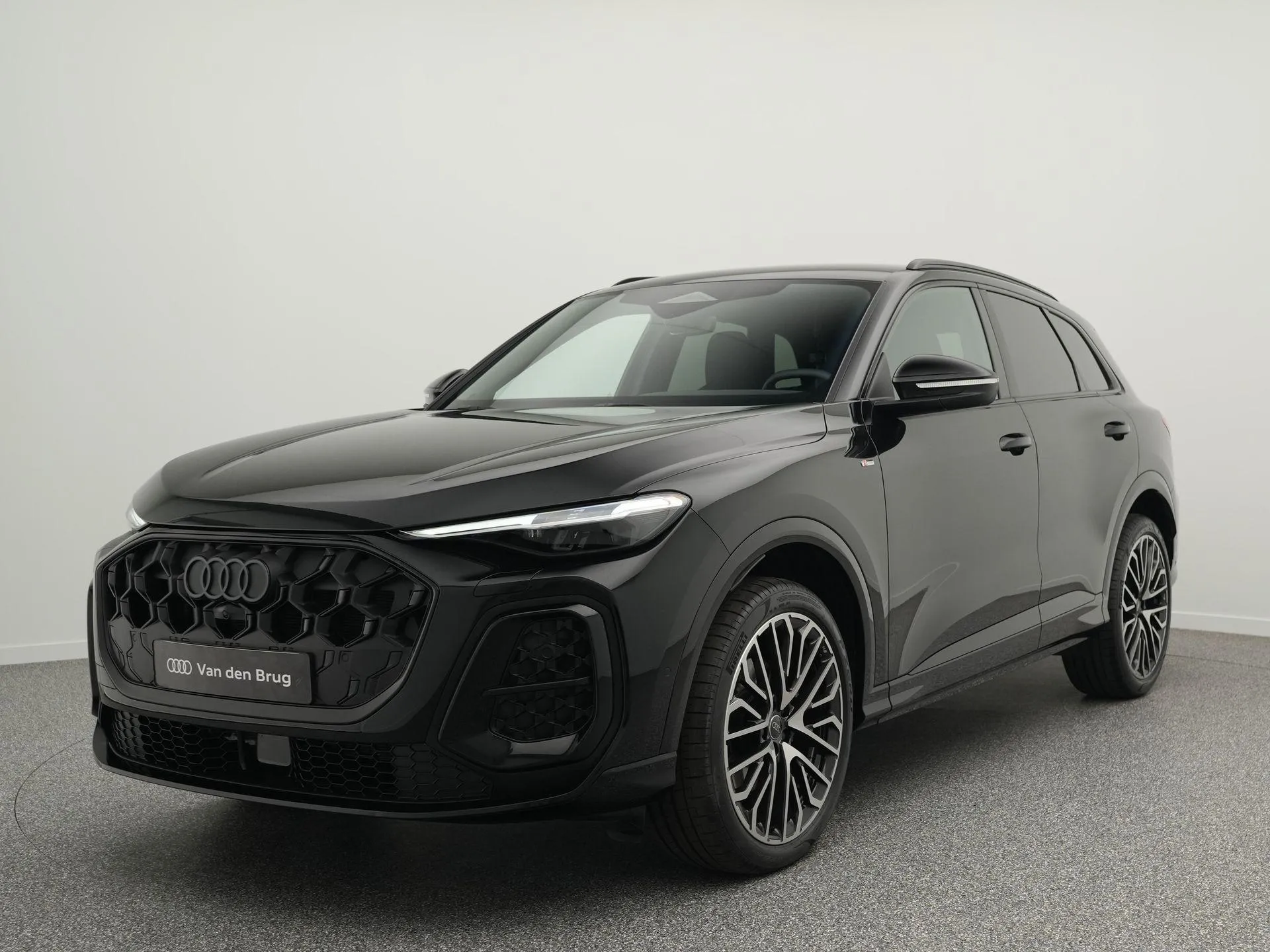 Audi Q5 — foto 1