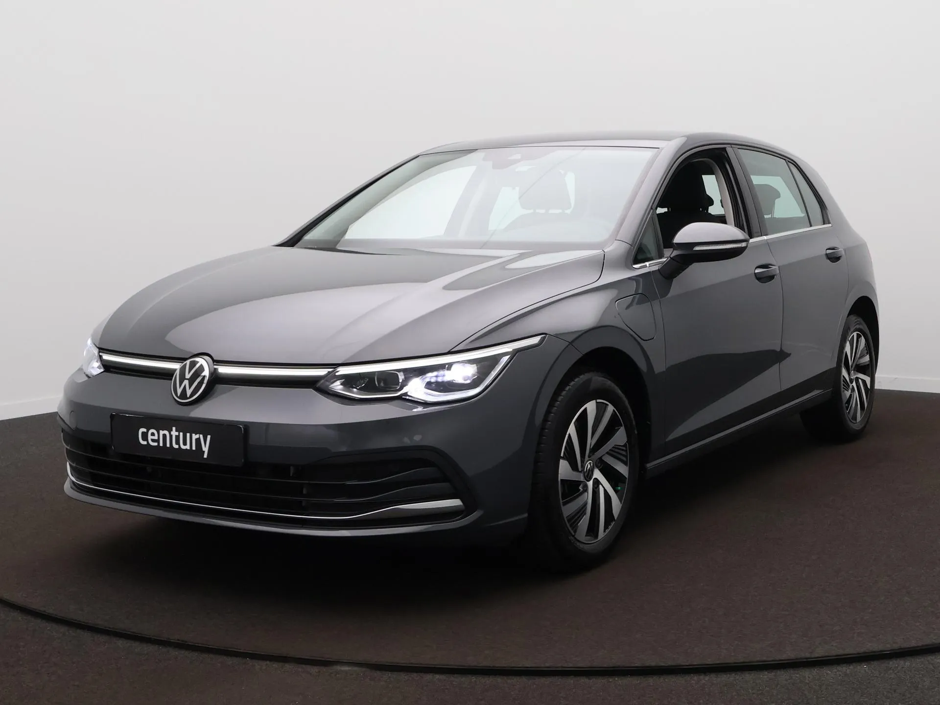 Volkswagen Golf — foto 1