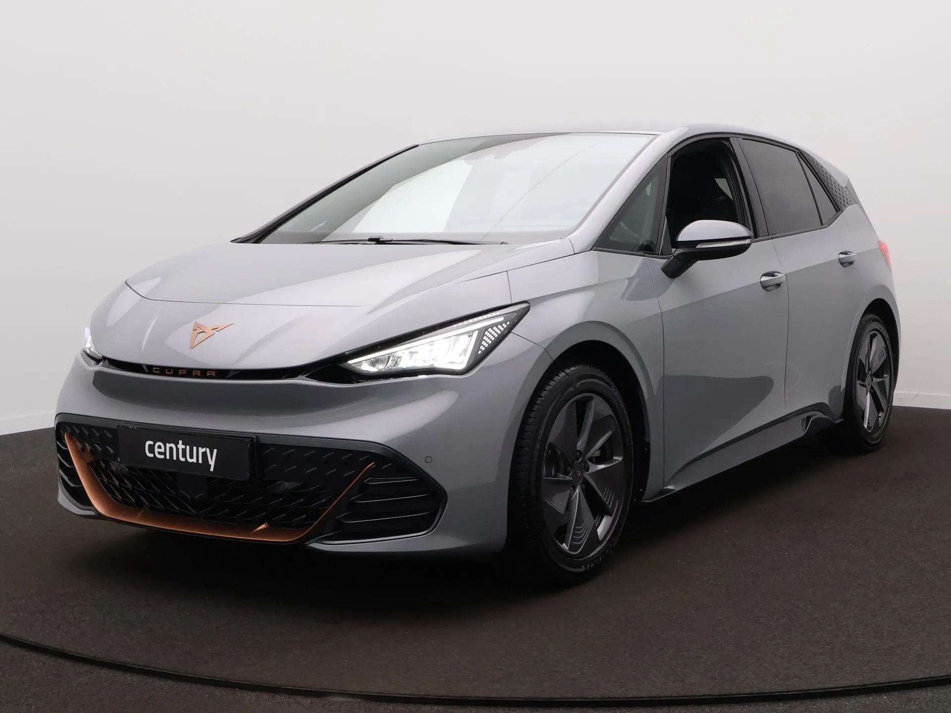 Cupra Born — foto 1