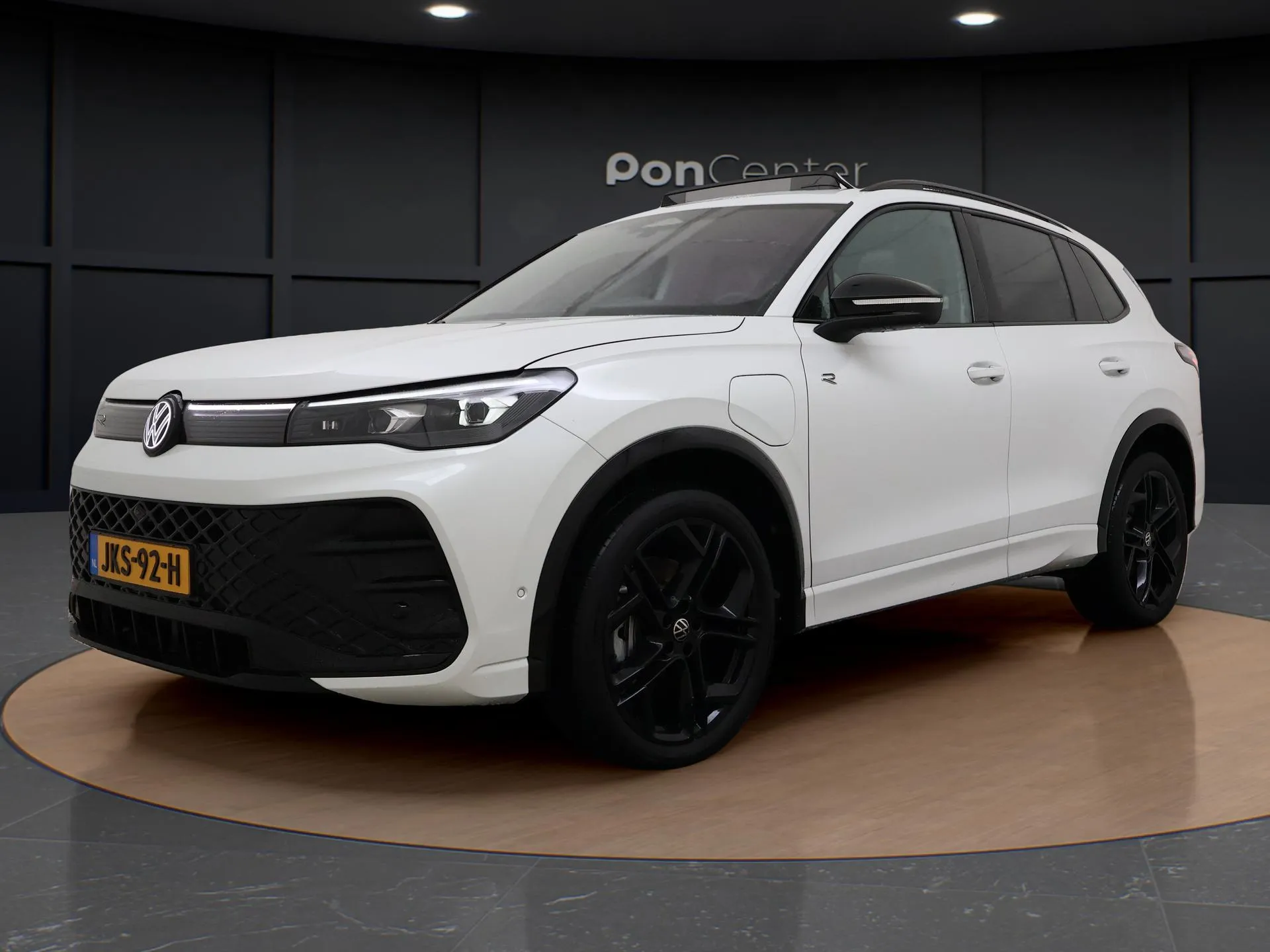 Volkswagen Tiguan — foto 1