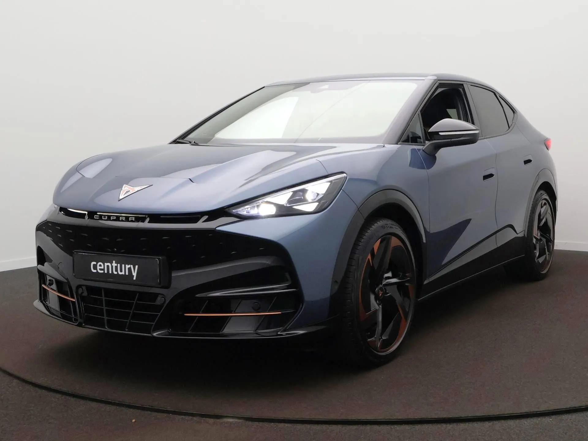 Cupra Tavascan — foto 1