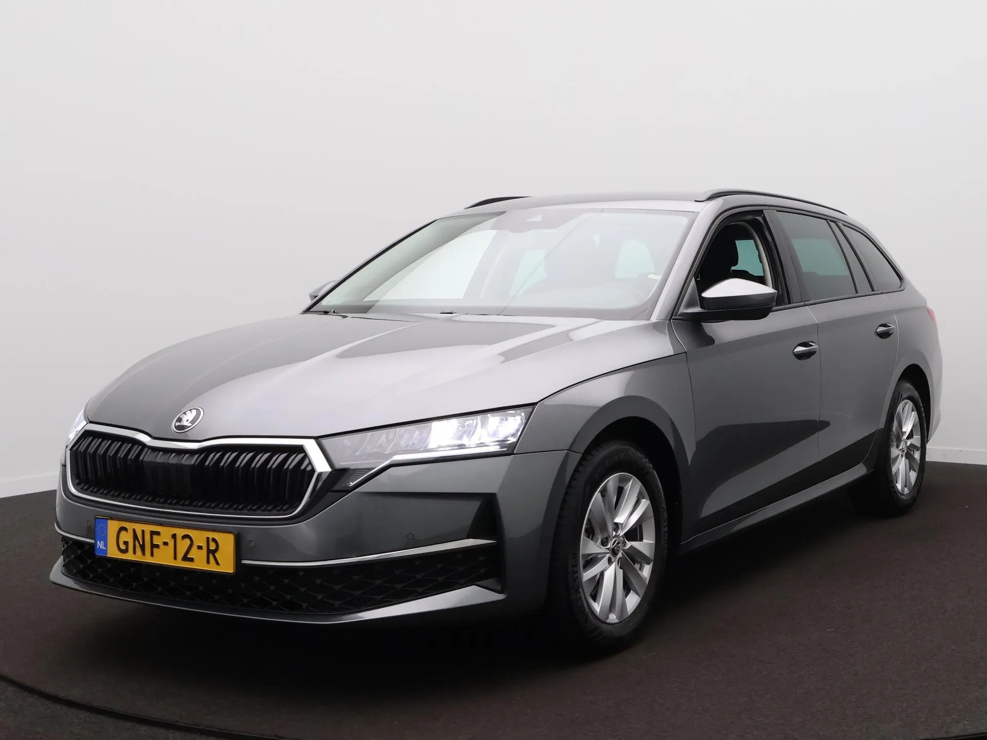 Škoda Octavia — foto 1