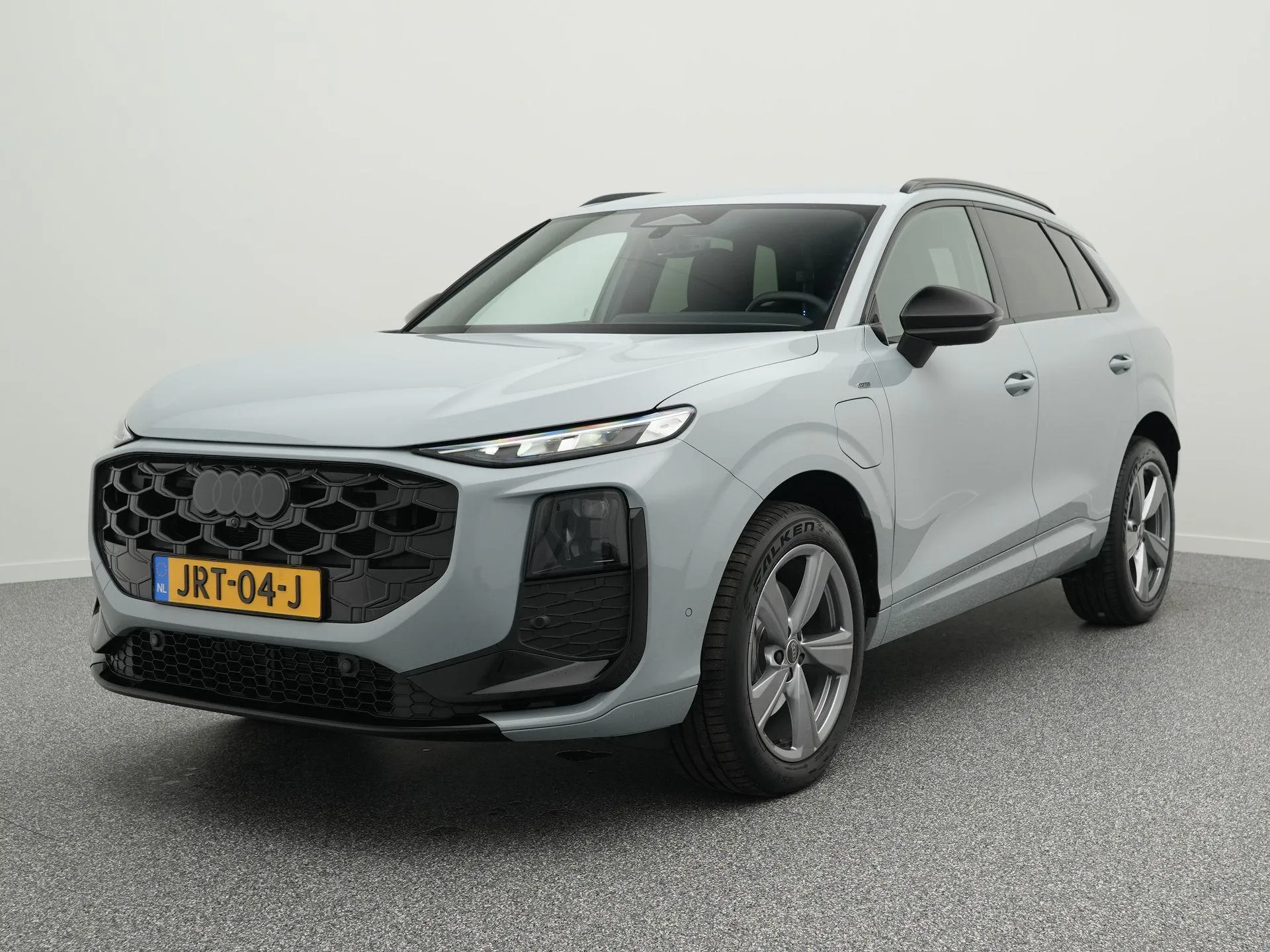 Audi Q3 — foto 1