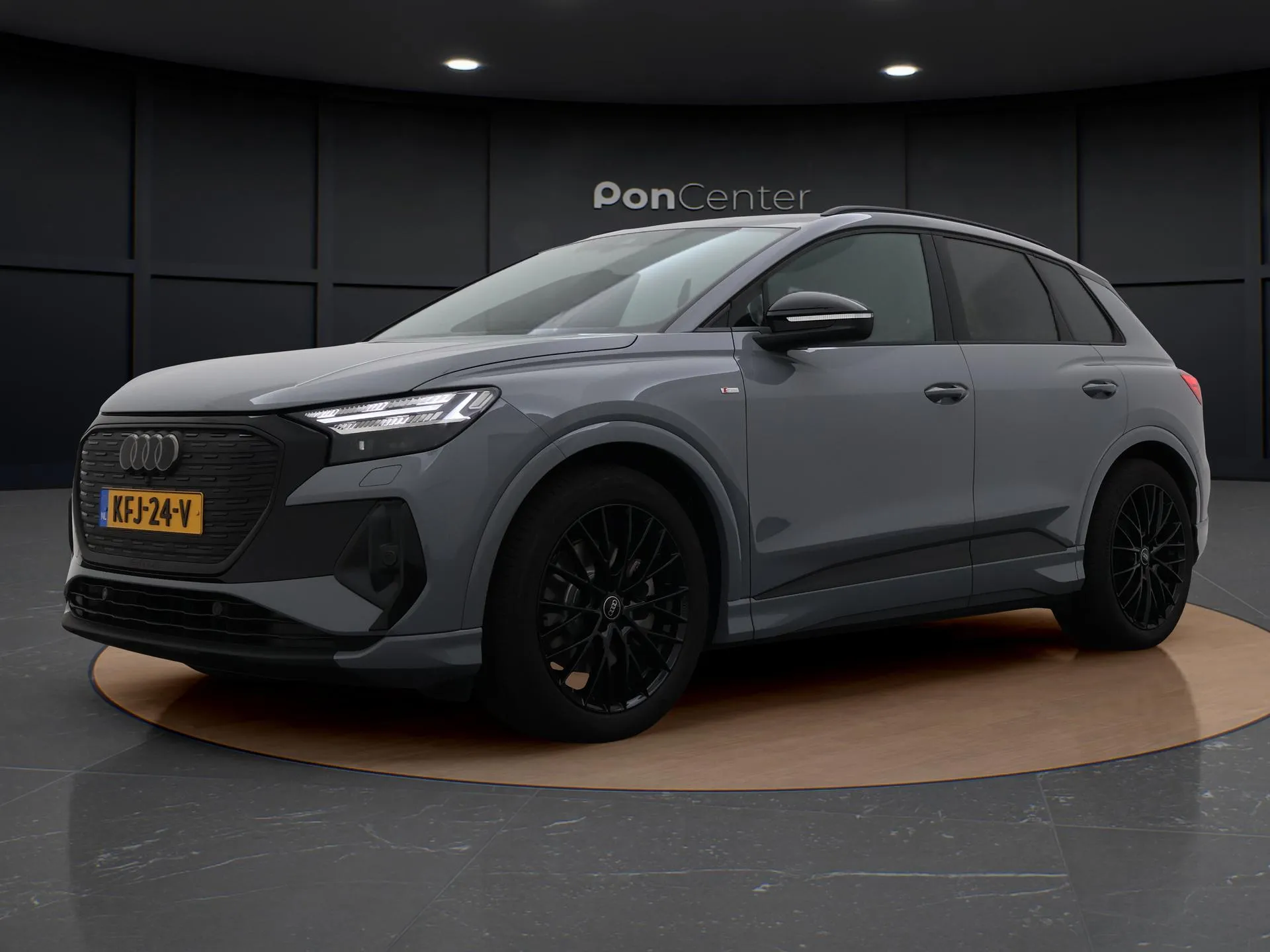 Audi Q4 e-tron — foto 1