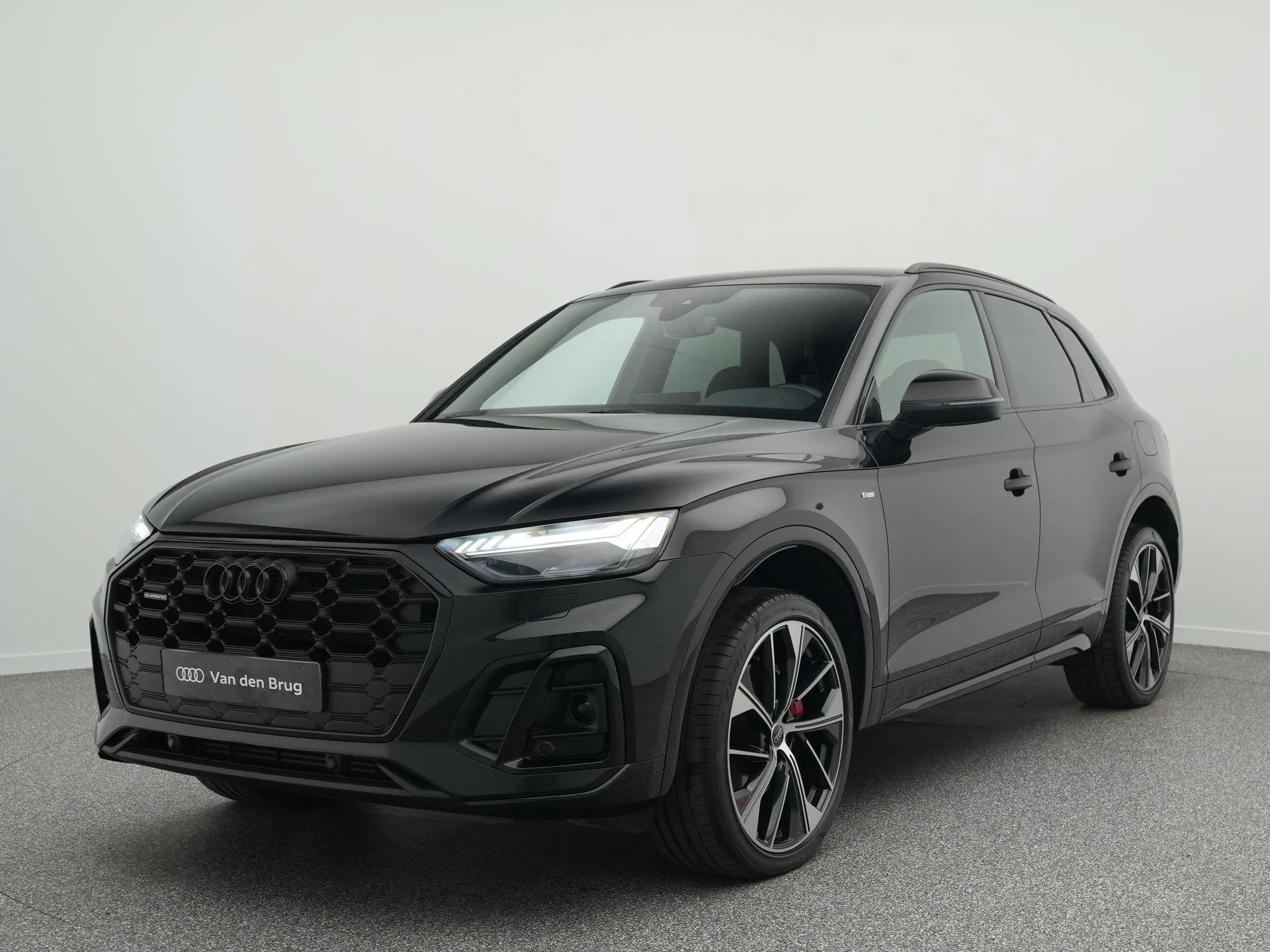 Audi Q5 — foto 1