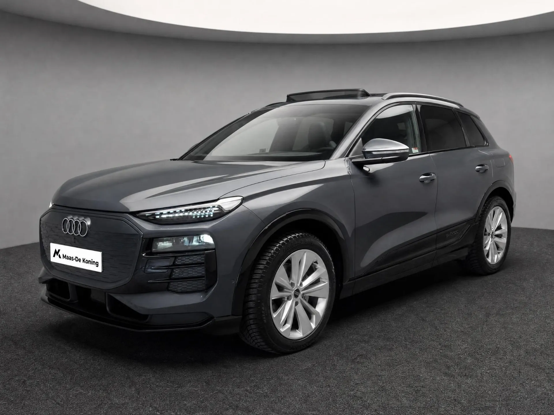 Audi Q6 e-tron — foto 1