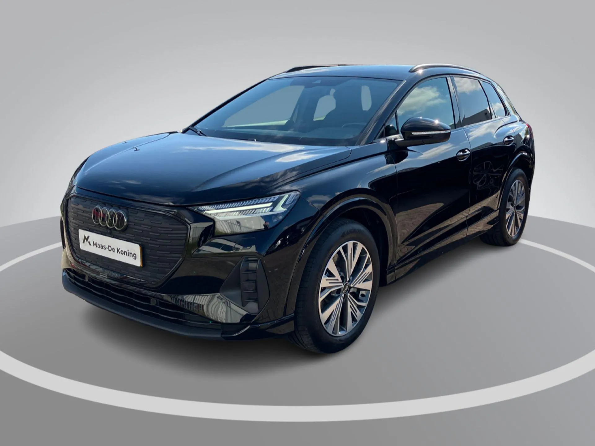Audi Q4 e-tron — foto 1