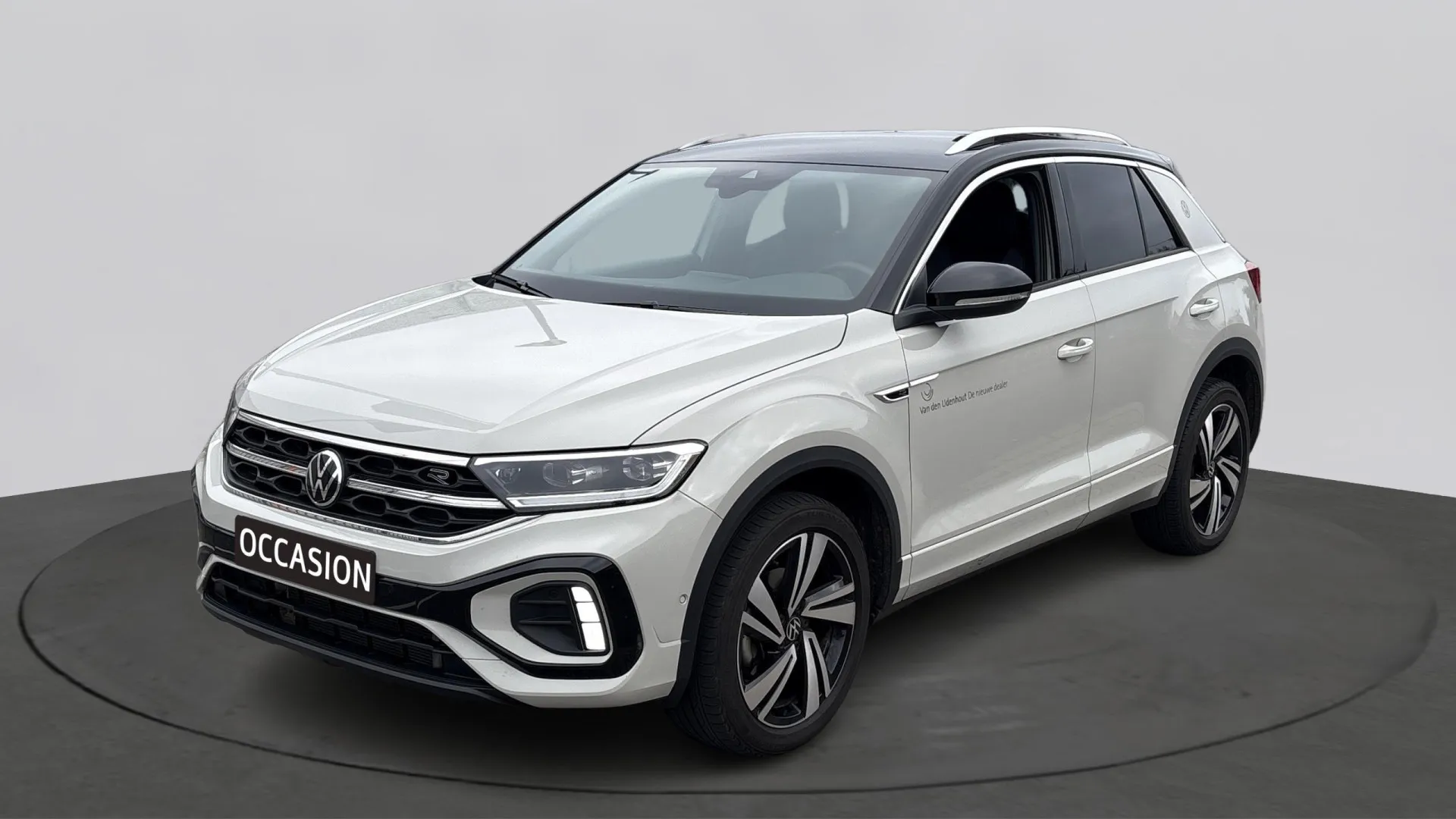 Volkswagen T-Roc — foto 1