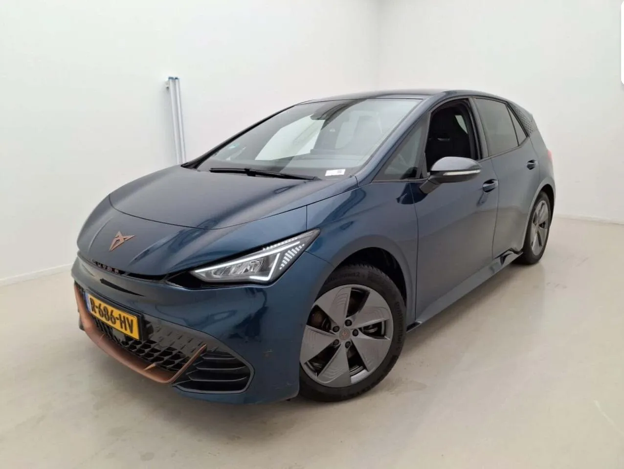 Cupra Born — foto 1